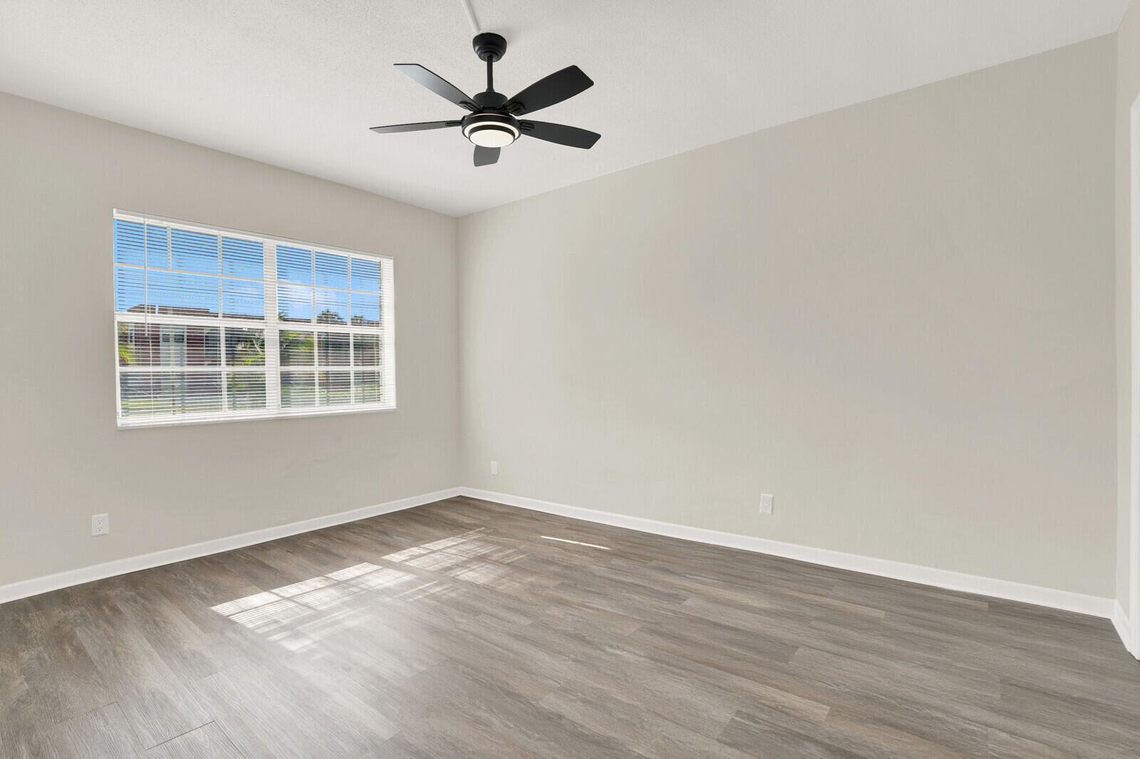 299 SW 7th Street 1040