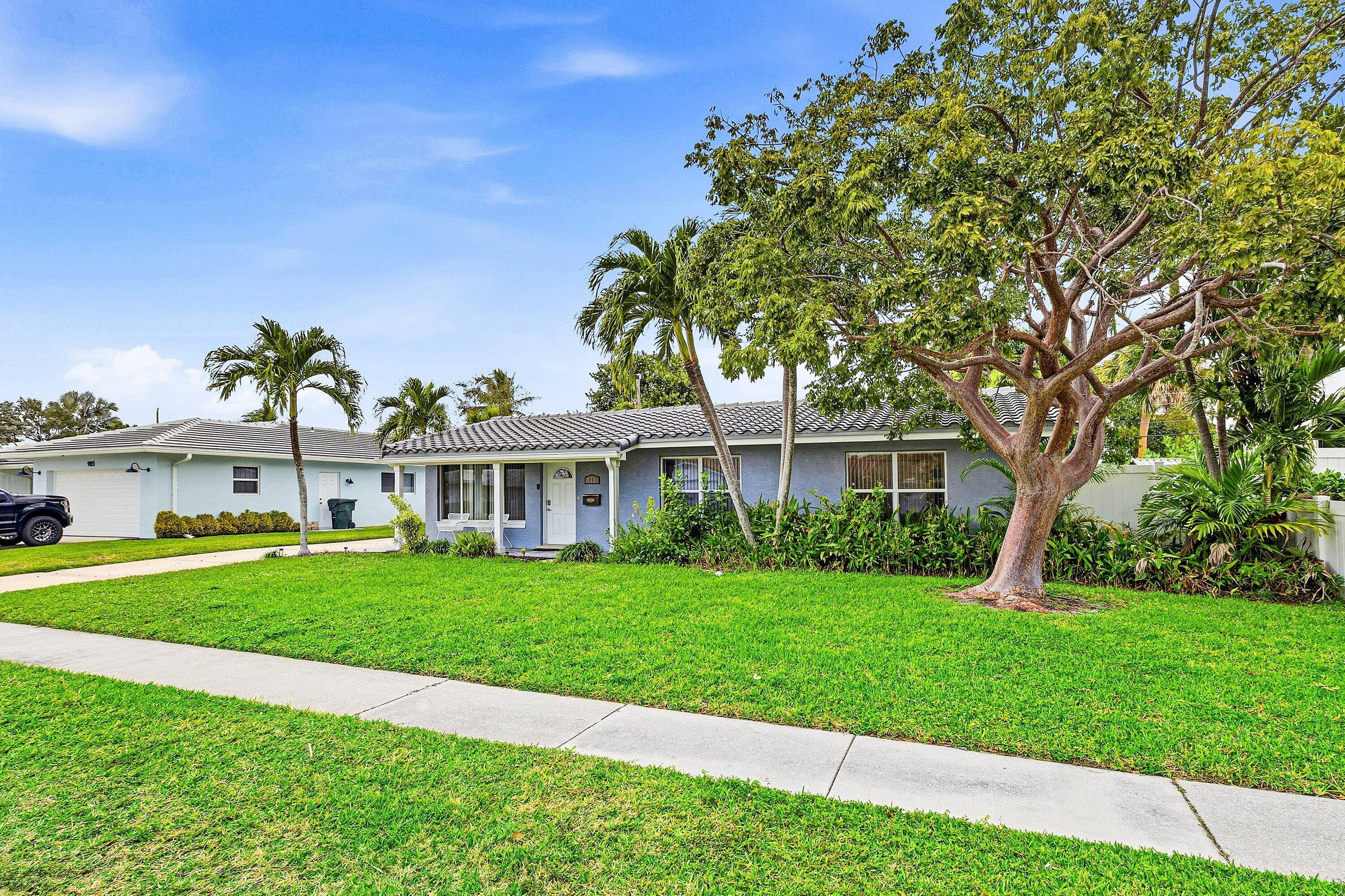 971 SW 12th Street