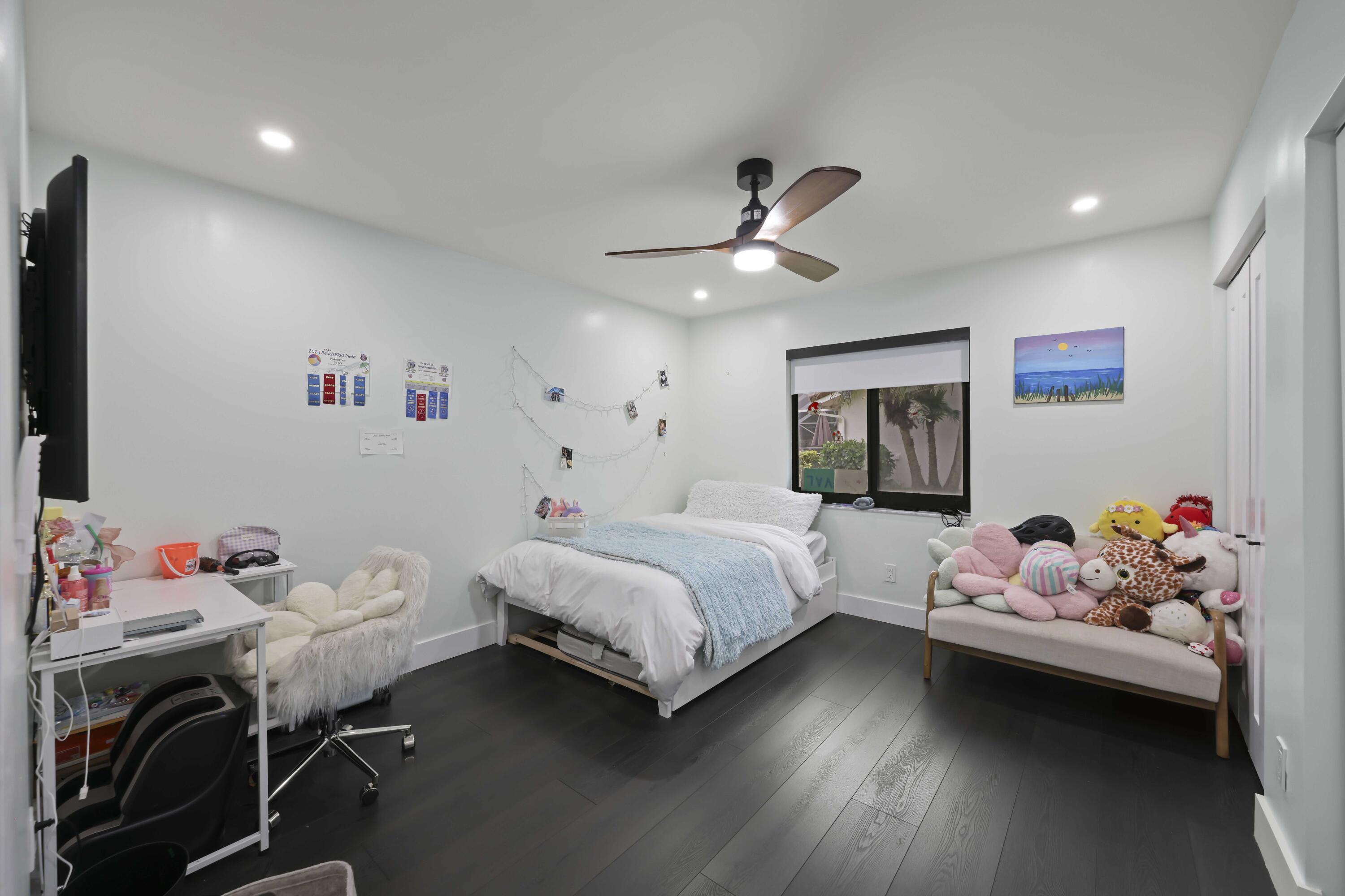 2708 NW 26th Circle