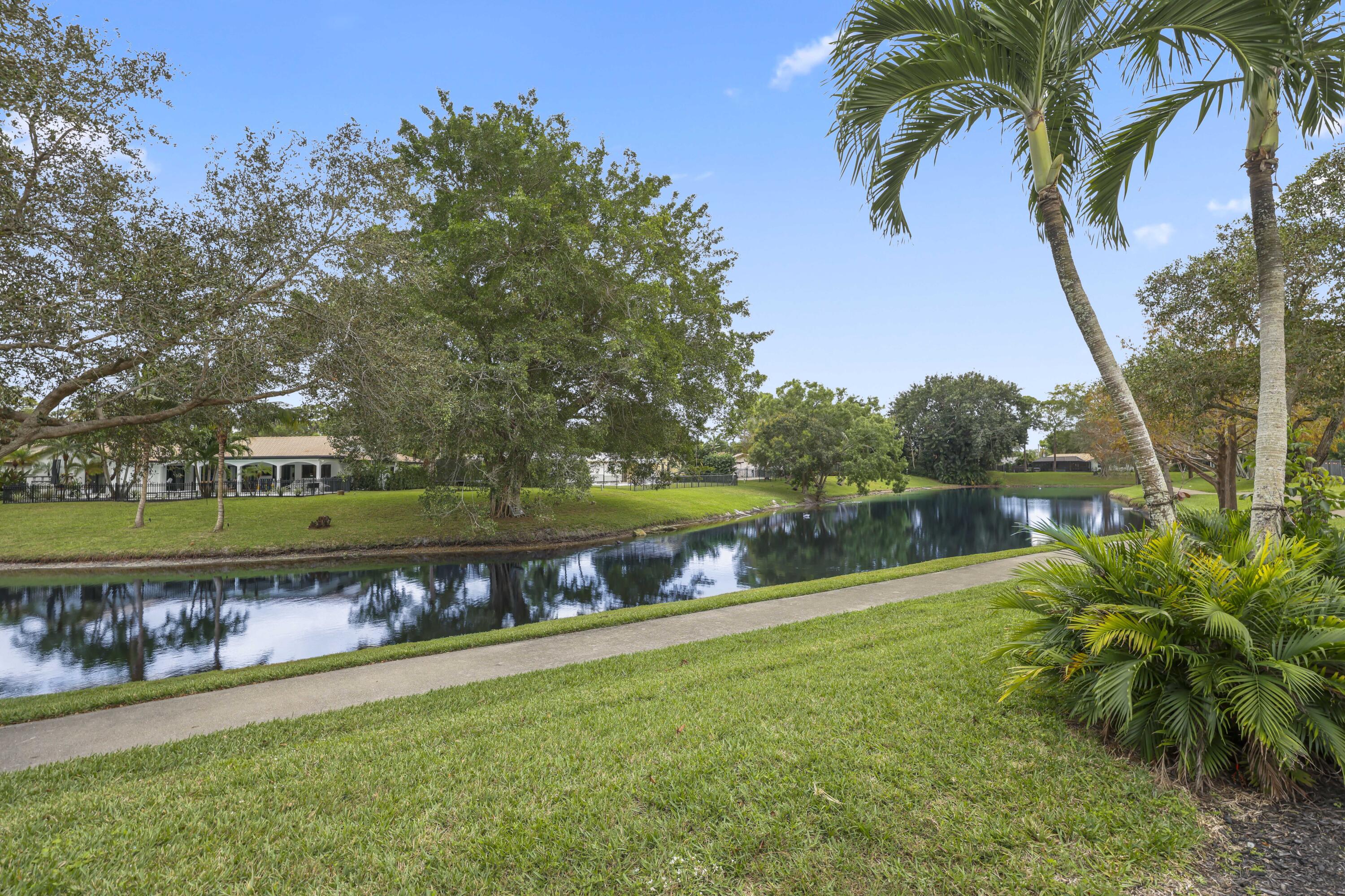 2708 NW 26th Circle