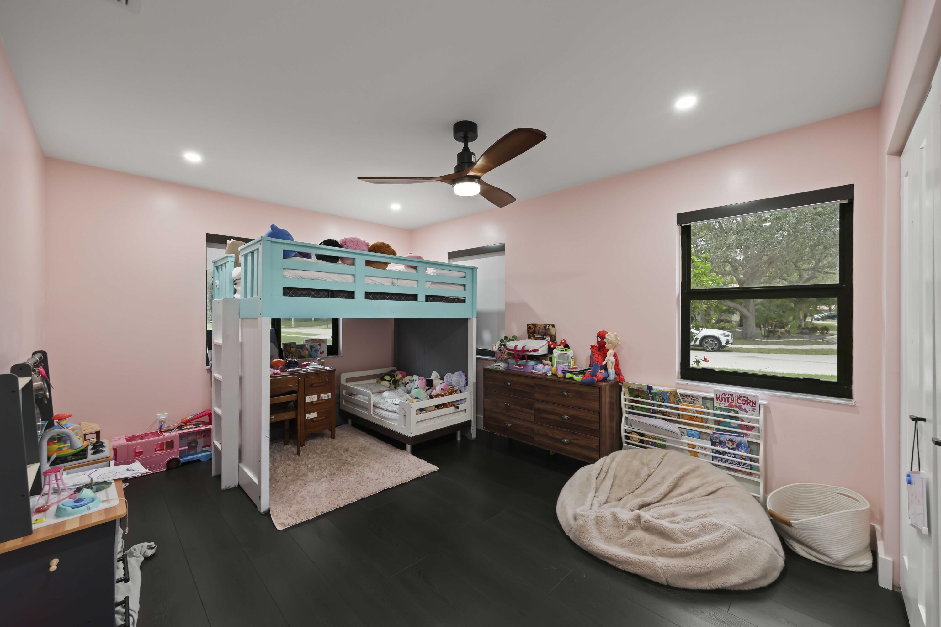 2708 NW 26th Circle