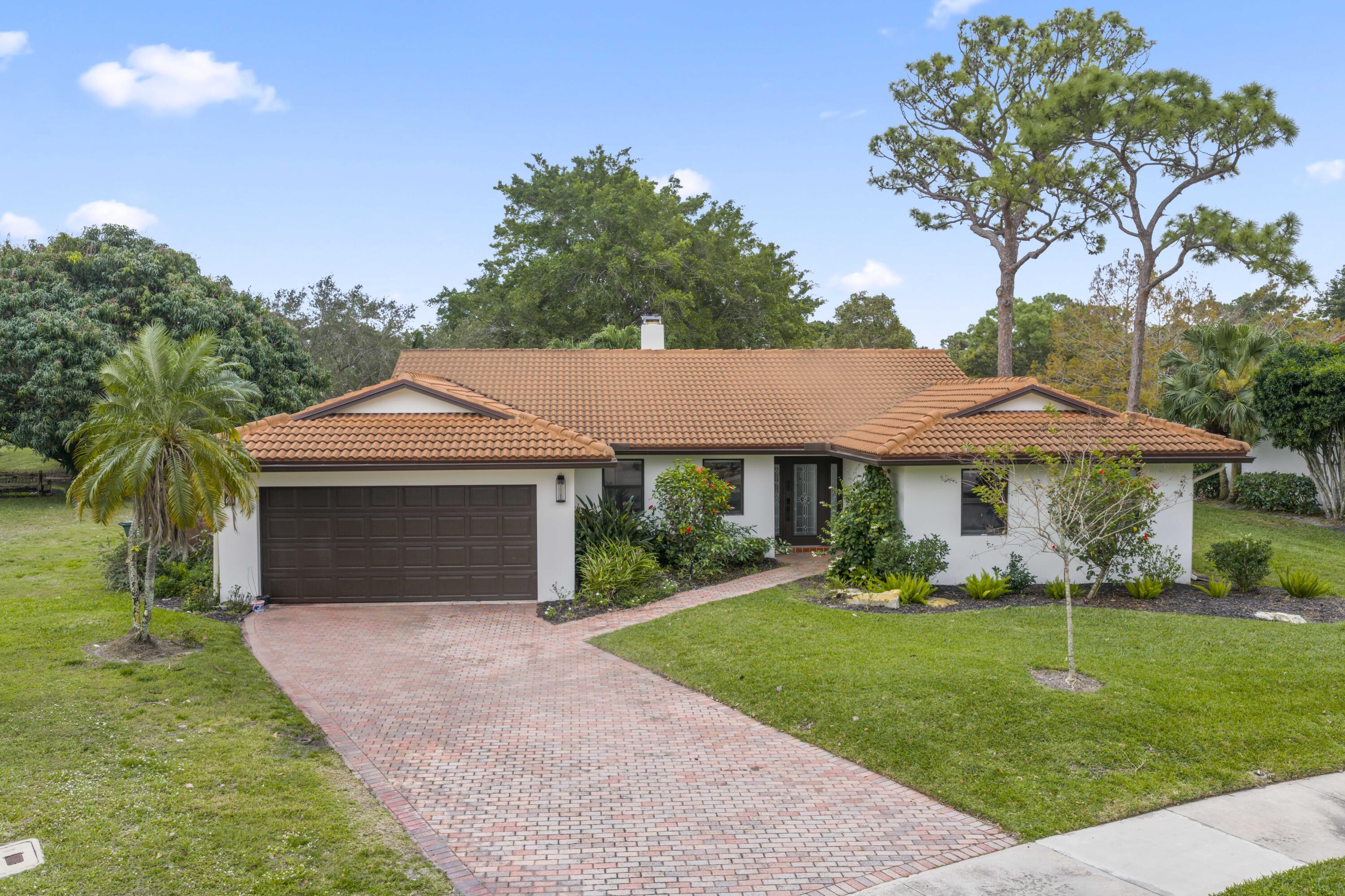 2708 NW 26th Circle