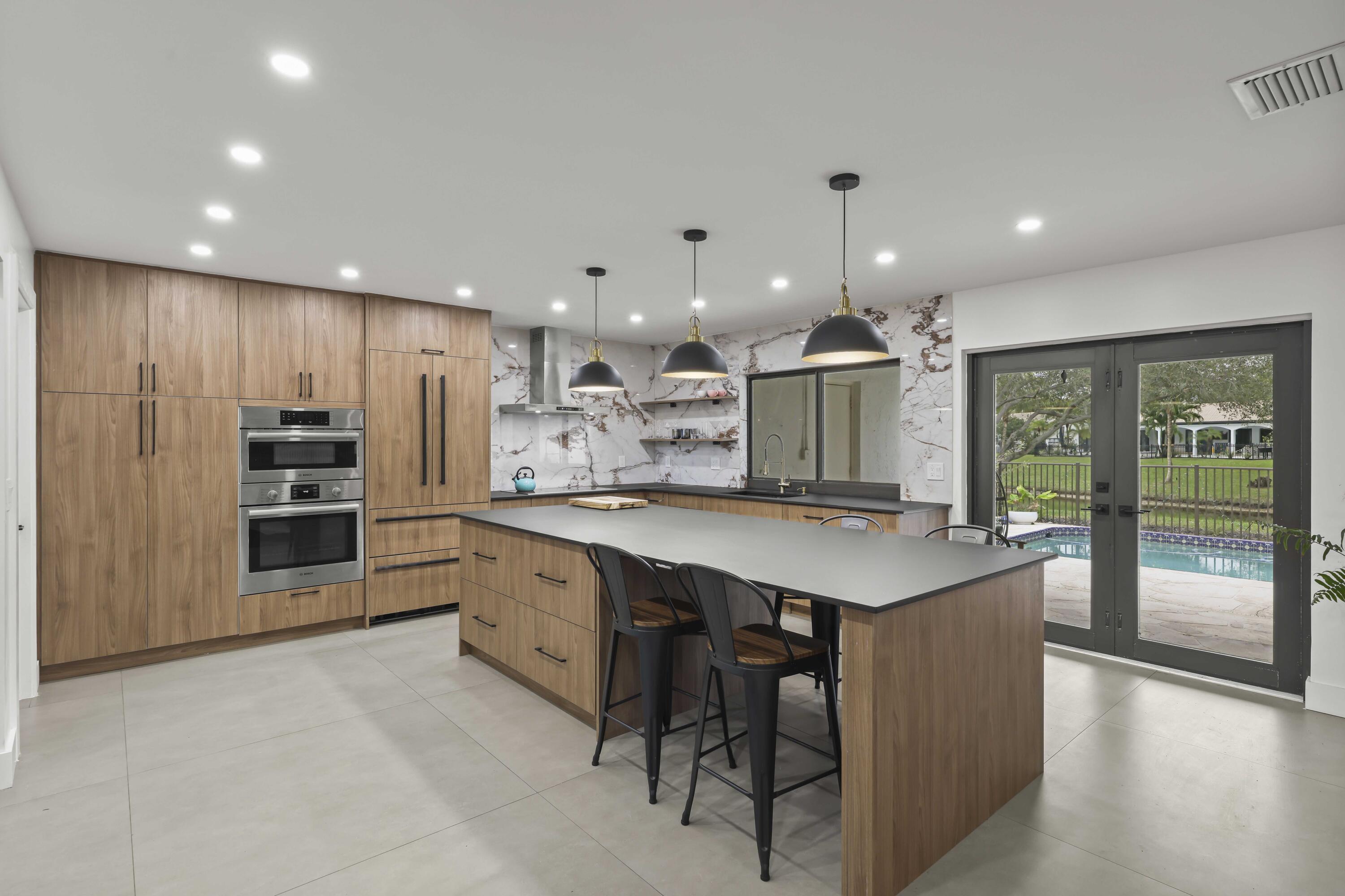 2708 NW 26th Circle