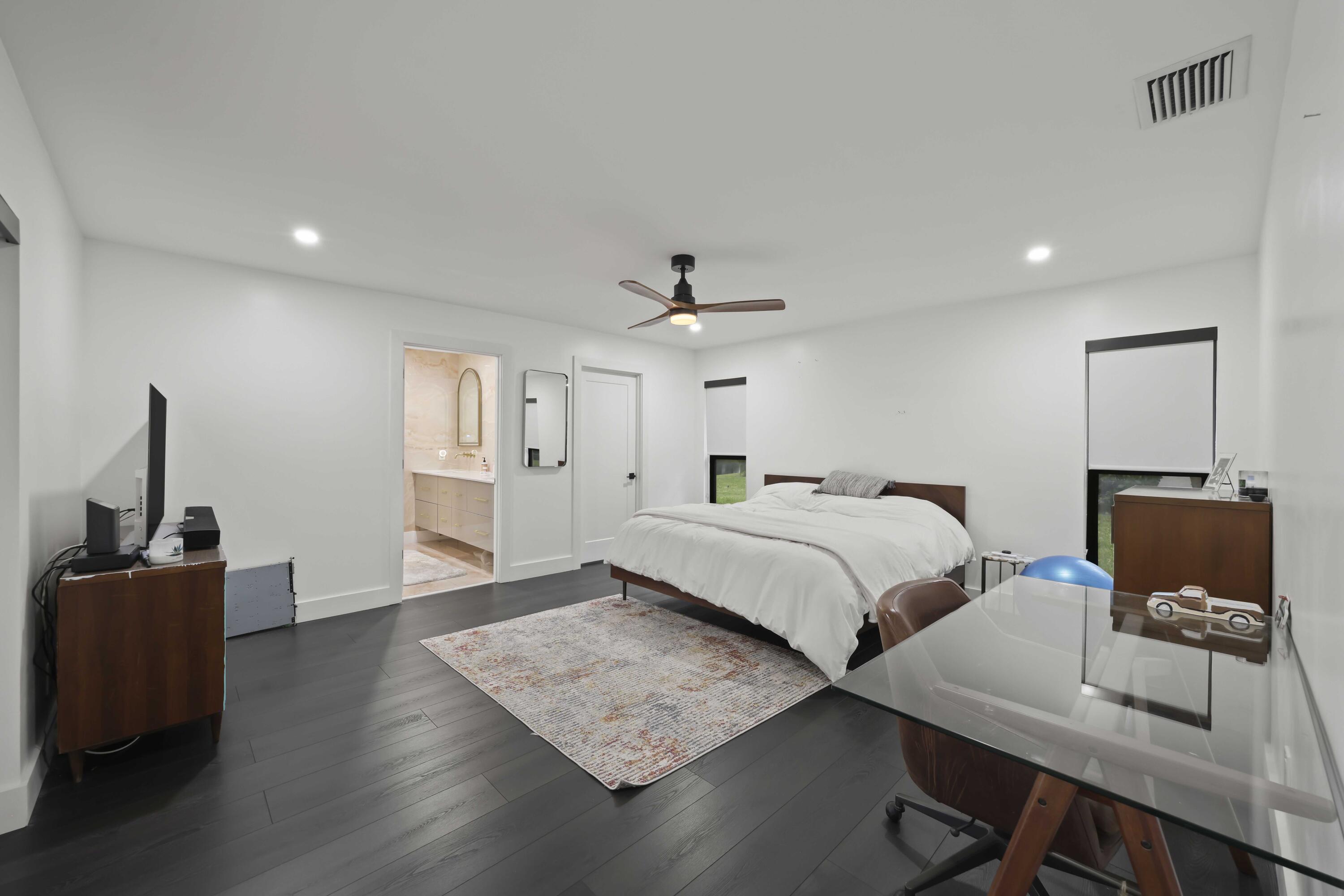 2708 NW 26th Circle