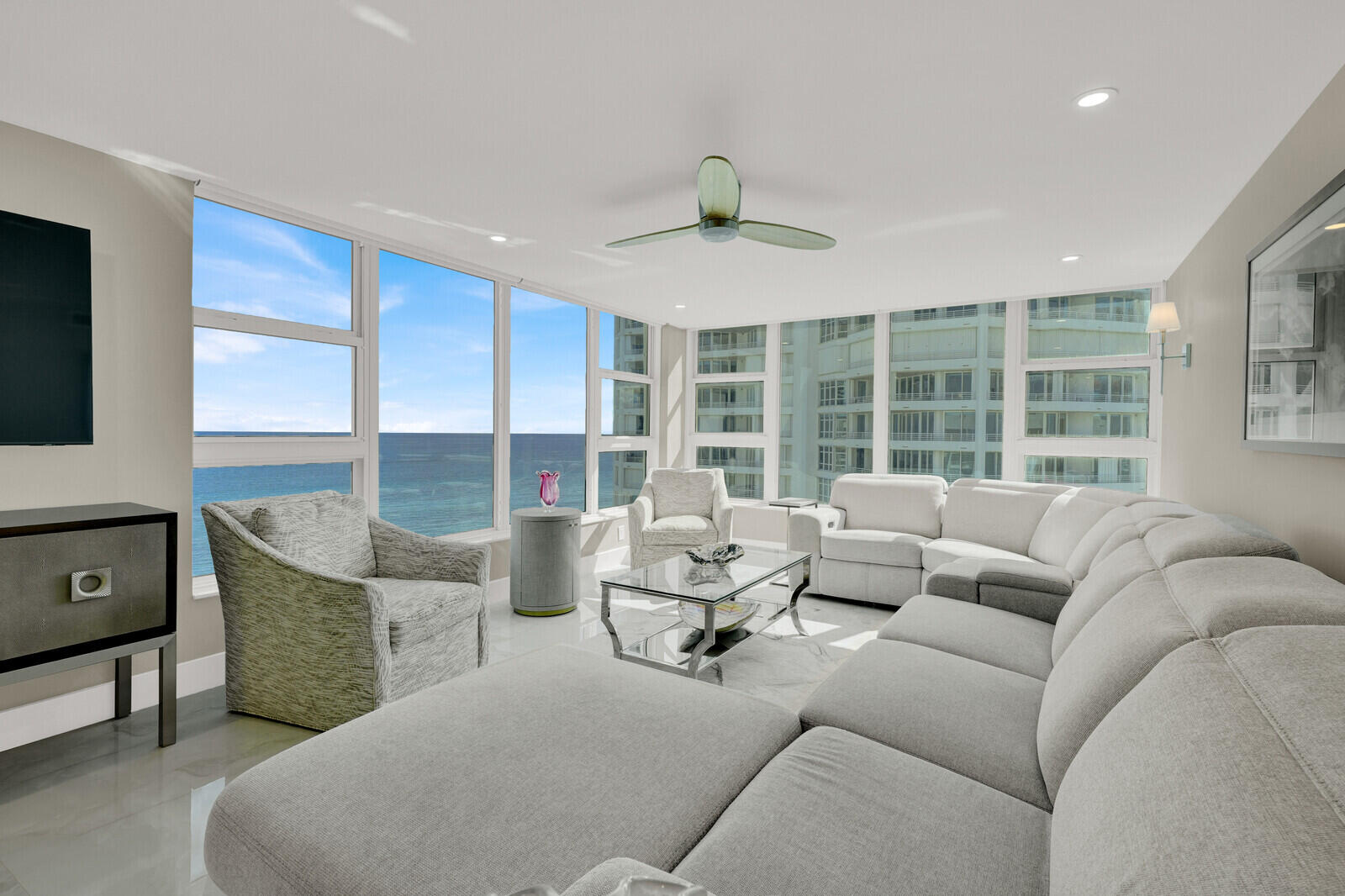 1620 S Ocean Boulevard 16p, Lauderdale-By-The-Sea Unit: 16p
