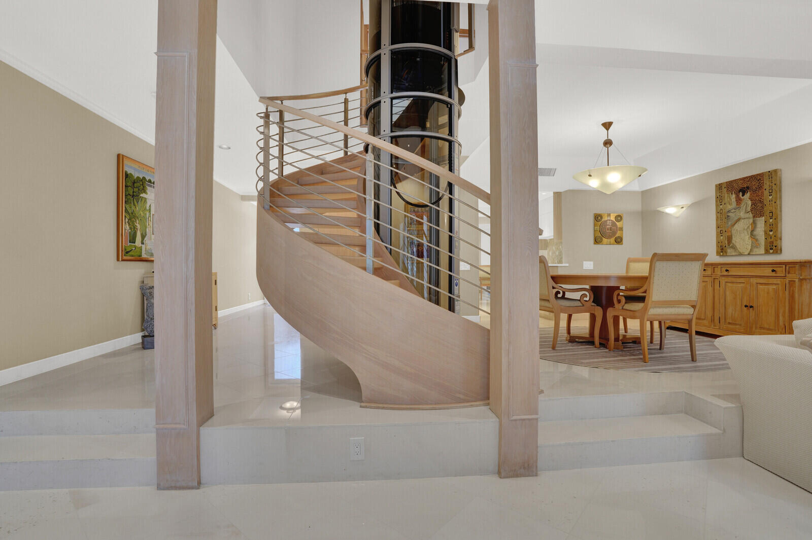 2717 N Ocean Boulevard 2