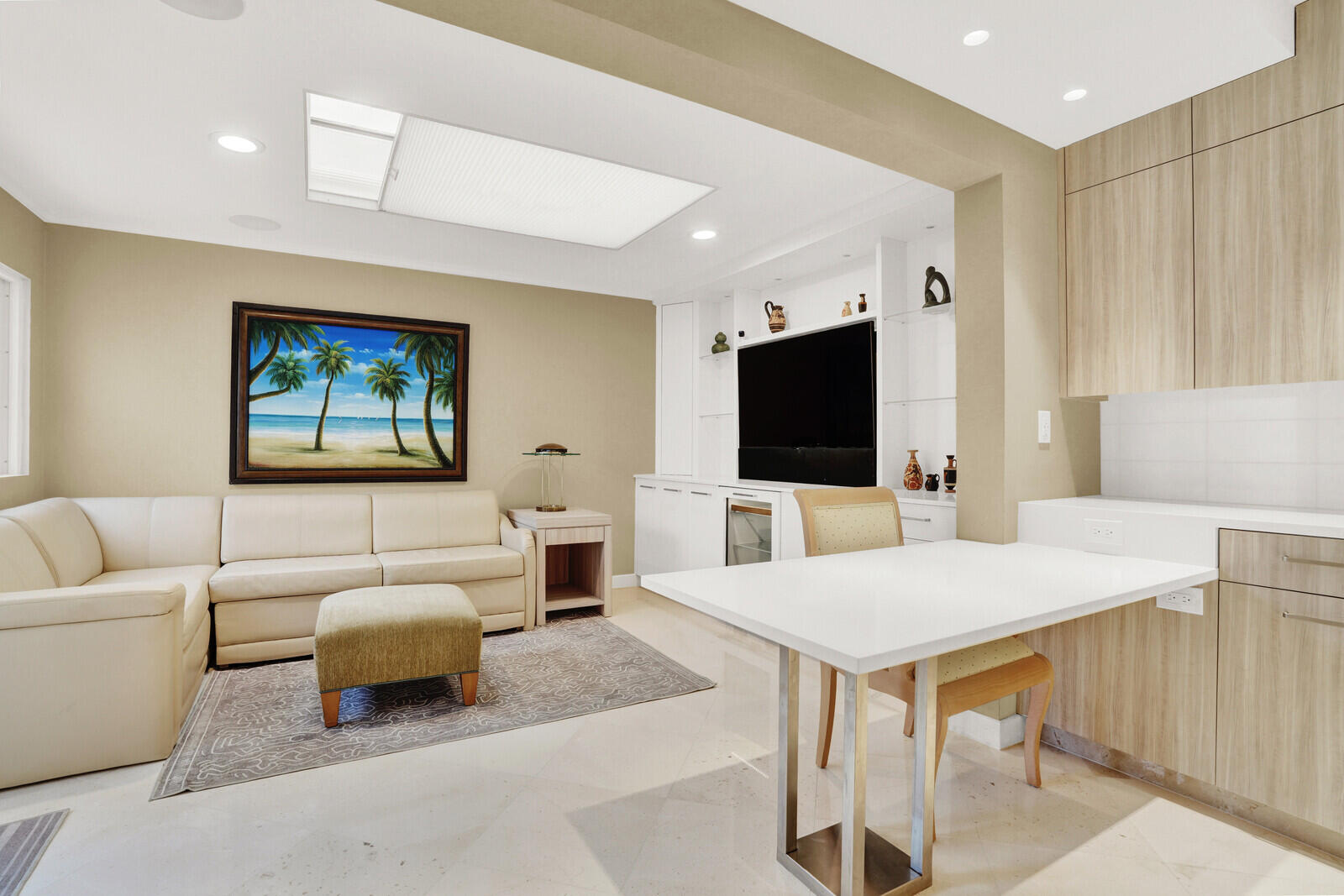 2717 N Ocean Boulevard 2