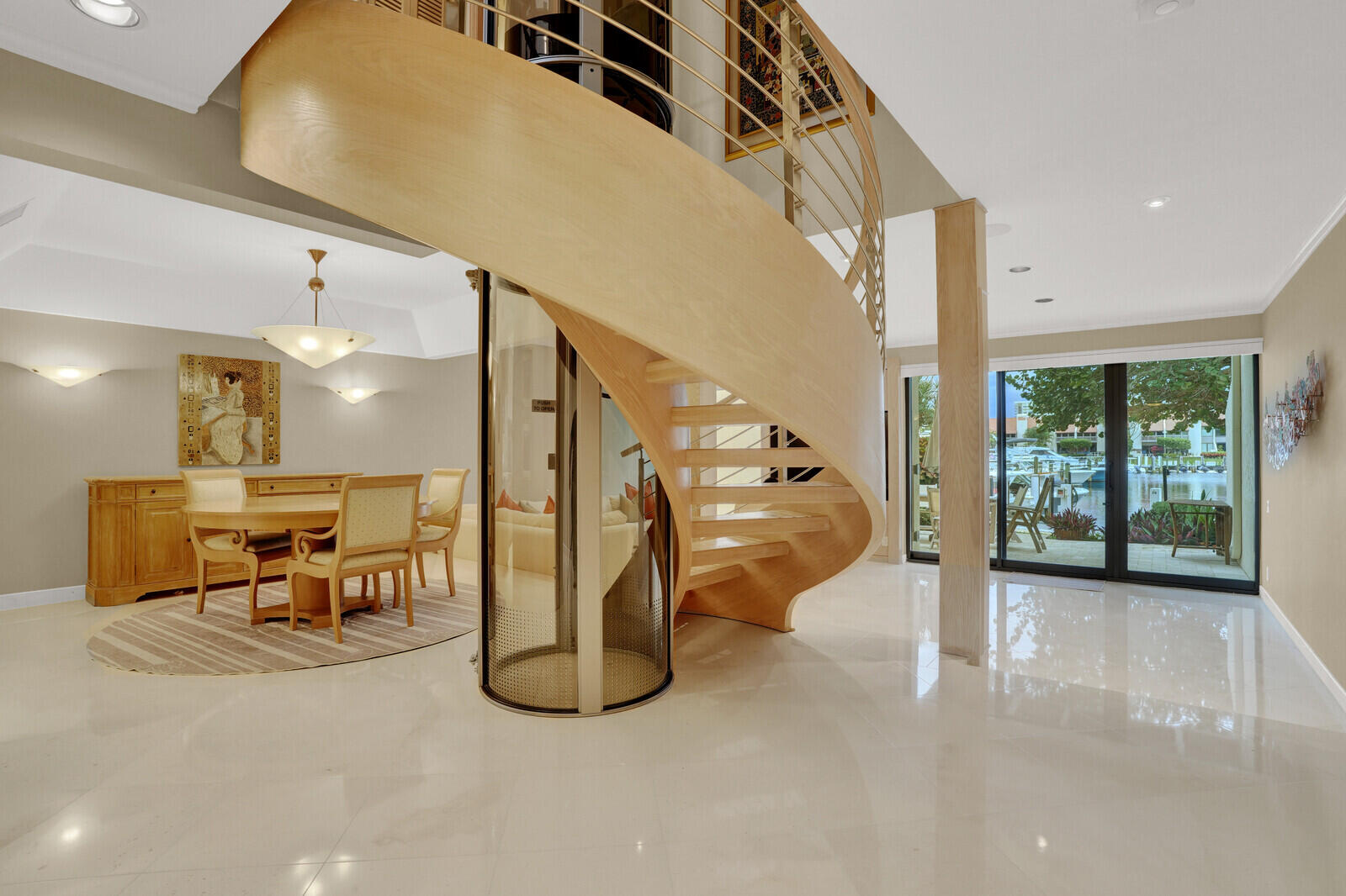 2717 N Ocean Boulevard 2