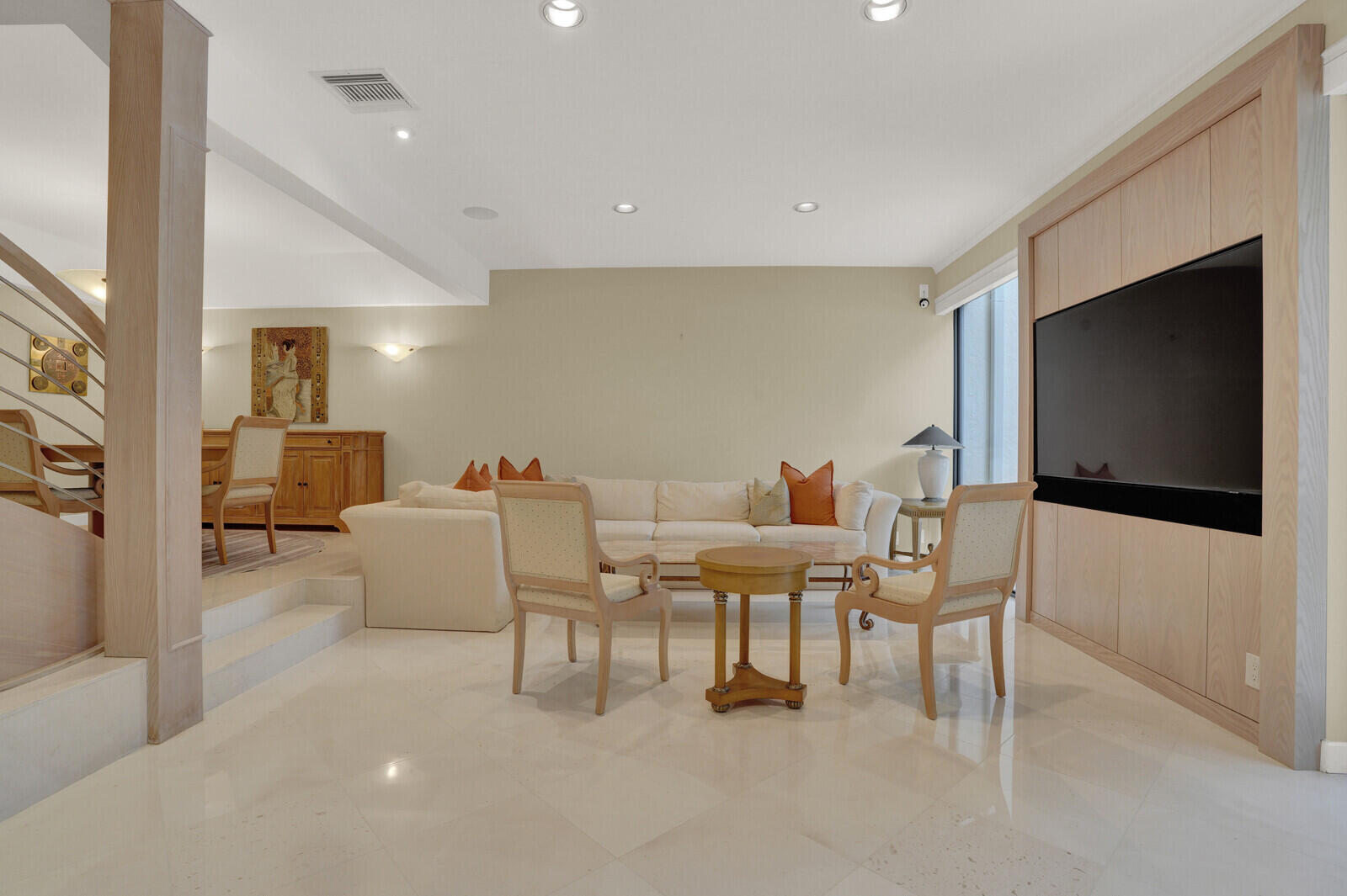 2717 N Ocean Boulevard 2