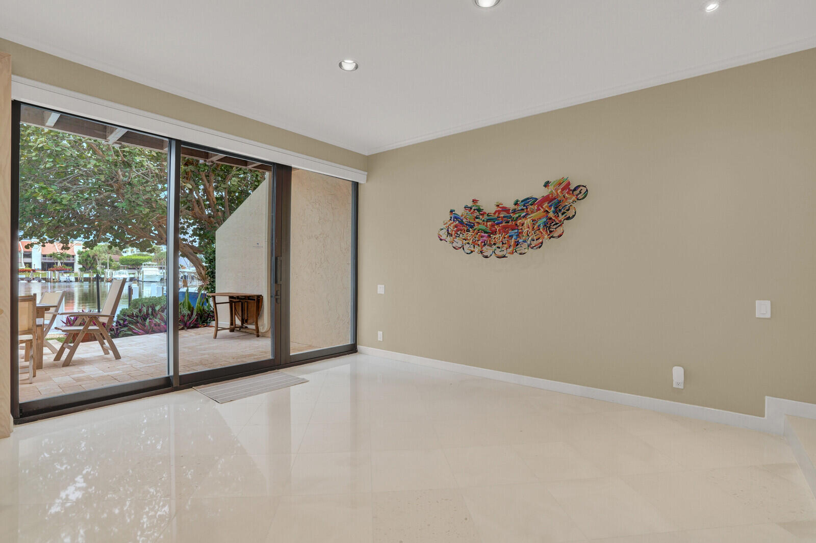 2717 N Ocean Boulevard 2