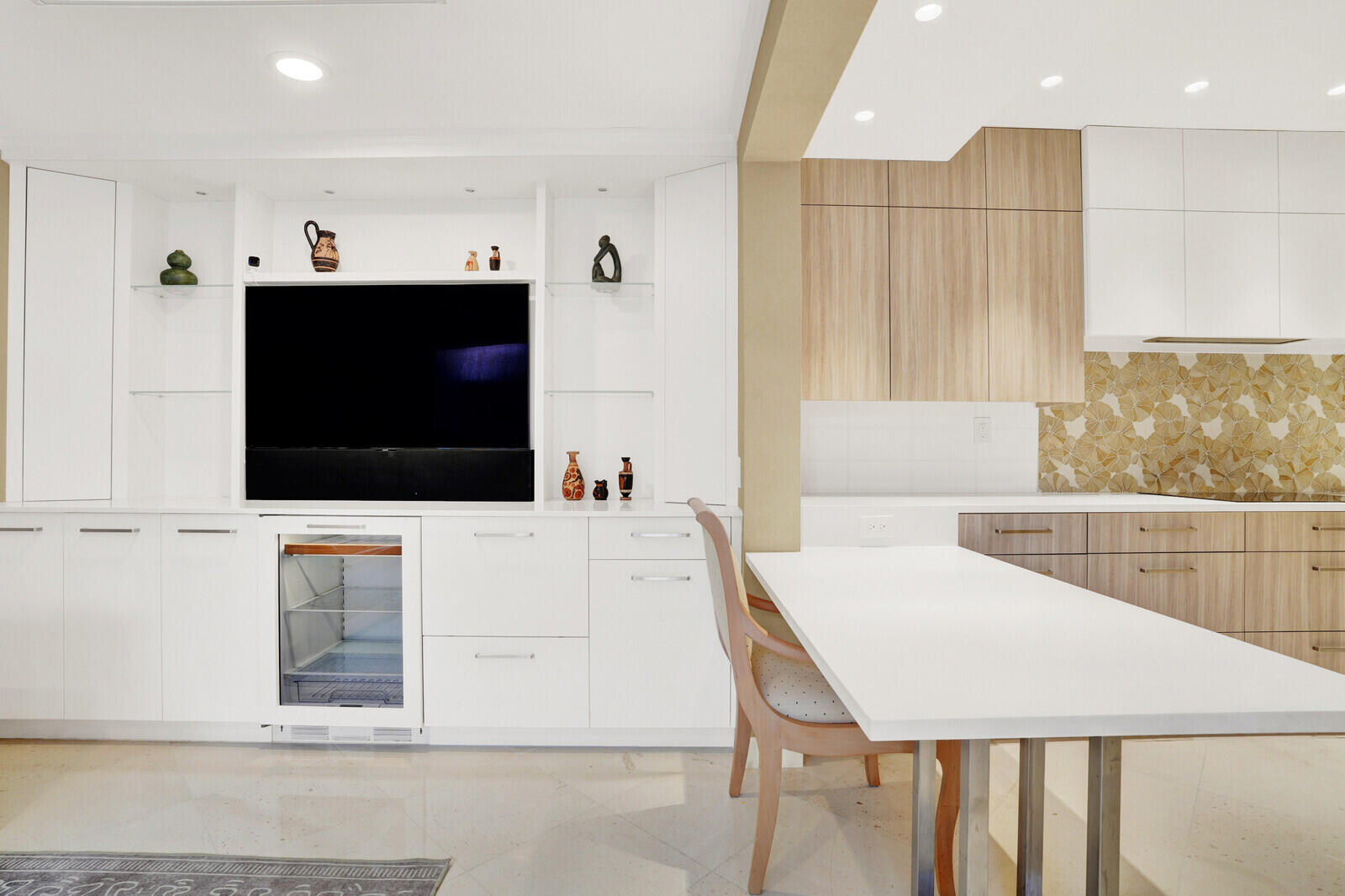 2717 N Ocean Boulevard 2