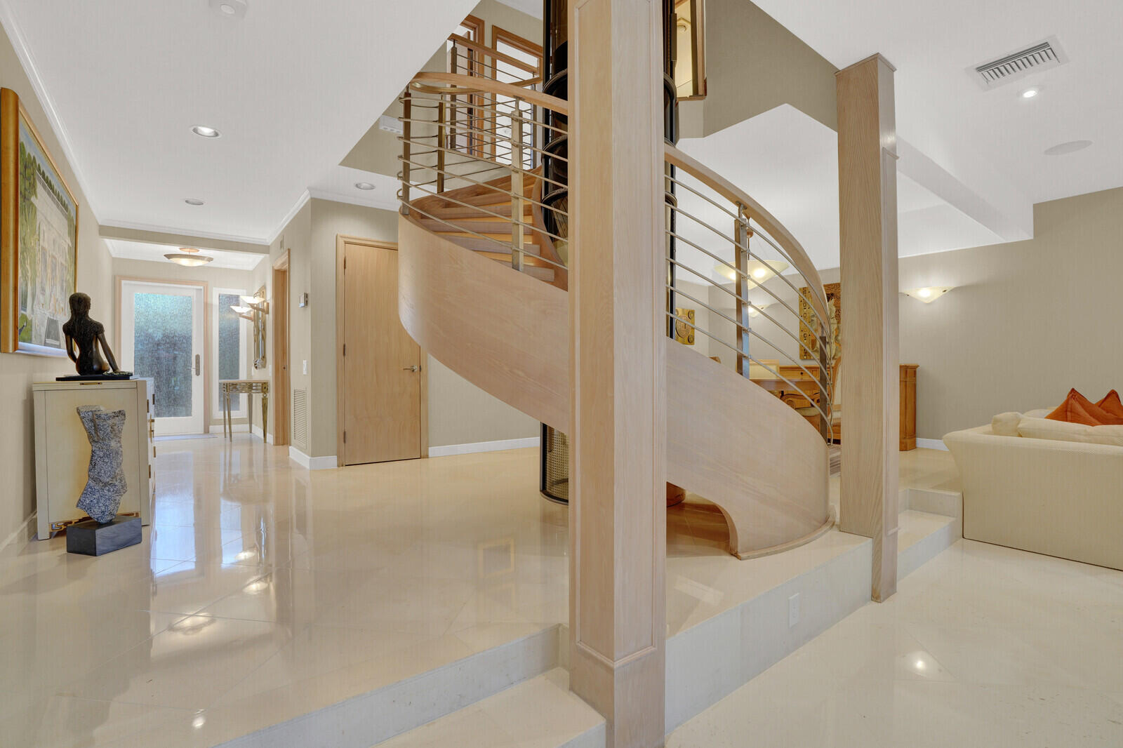 2717 N Ocean Boulevard 2