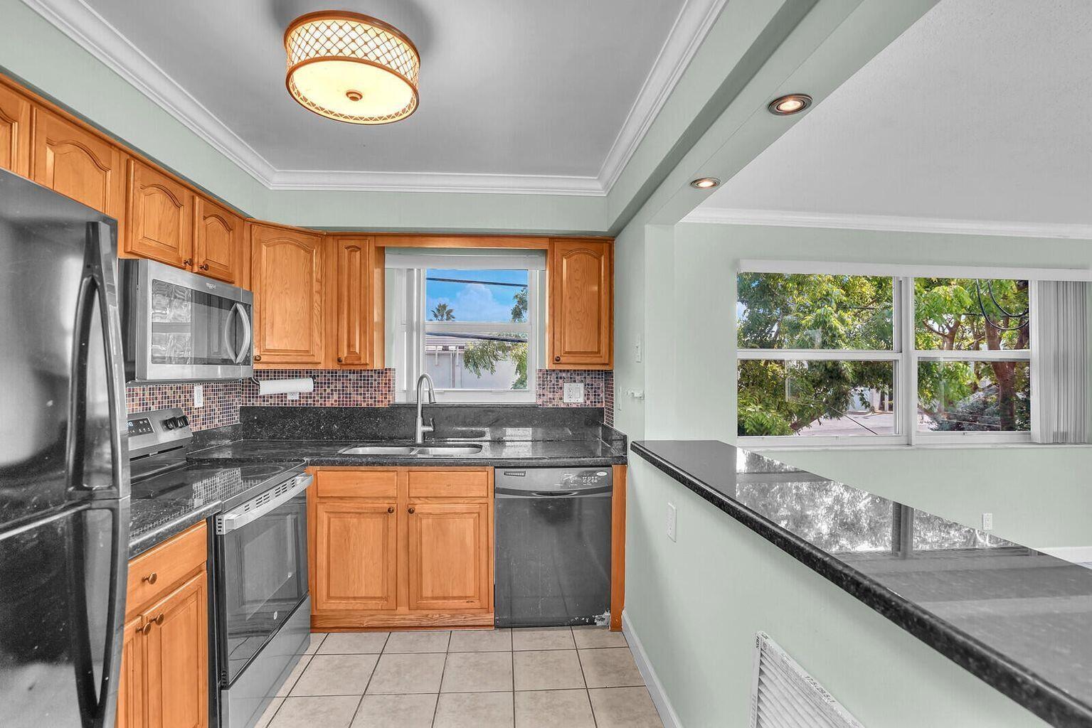 3440 NE 16th Terrace 1-4