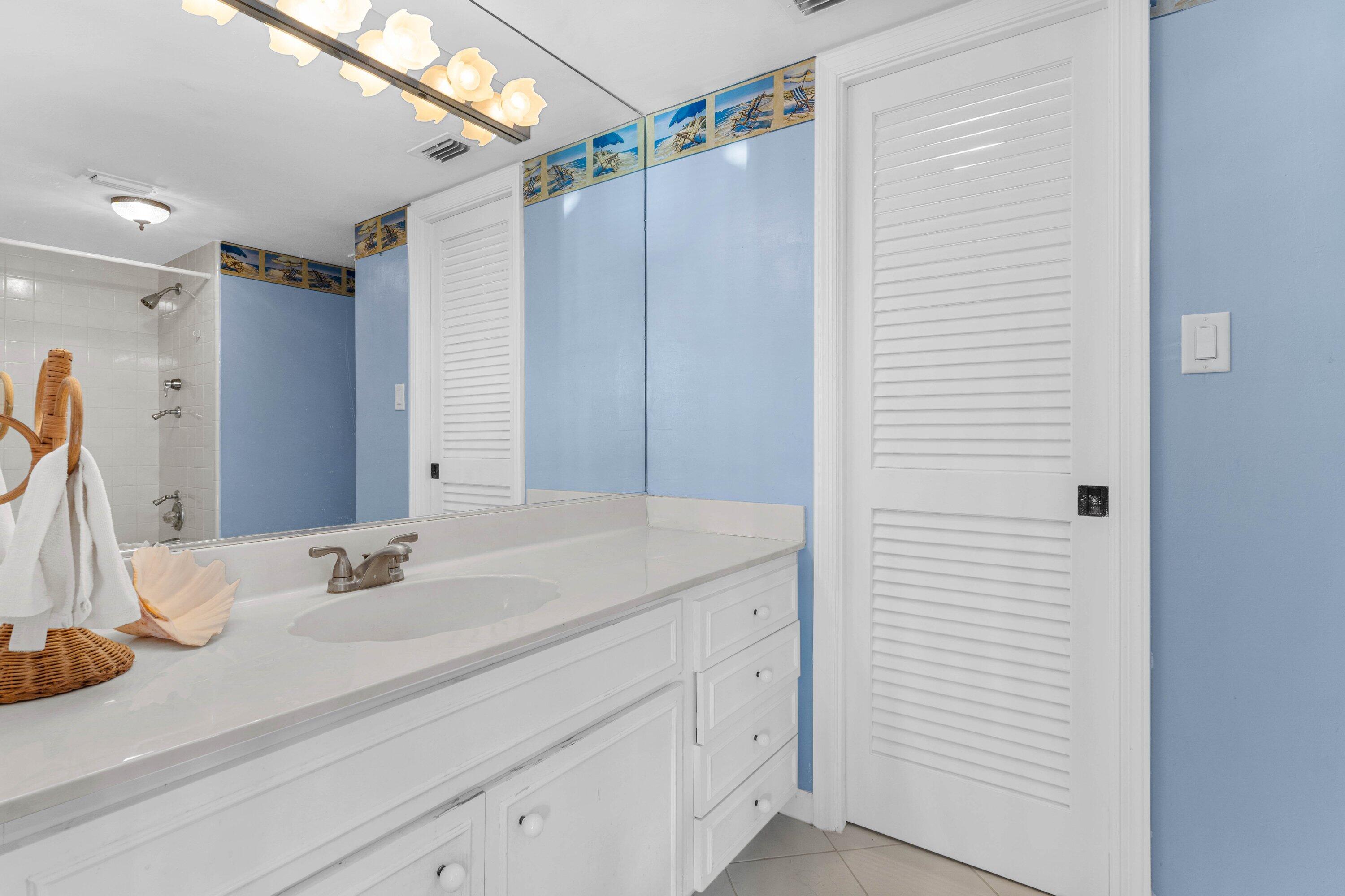 2000 S Ocean Boulevard X1