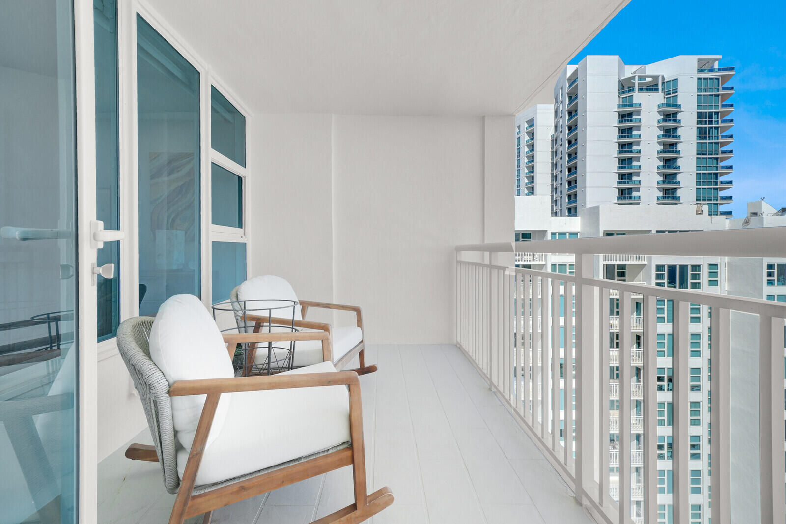 1620 S Ocean Boulevard Ph 16p, Lauderdale-By-The-Sea Unit: Ph 16p