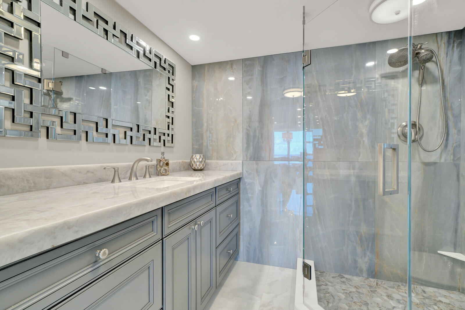 1620 S Ocean Boulevard Ph 16p, Lauderdale-By-The-Sea Unit: Ph 16p