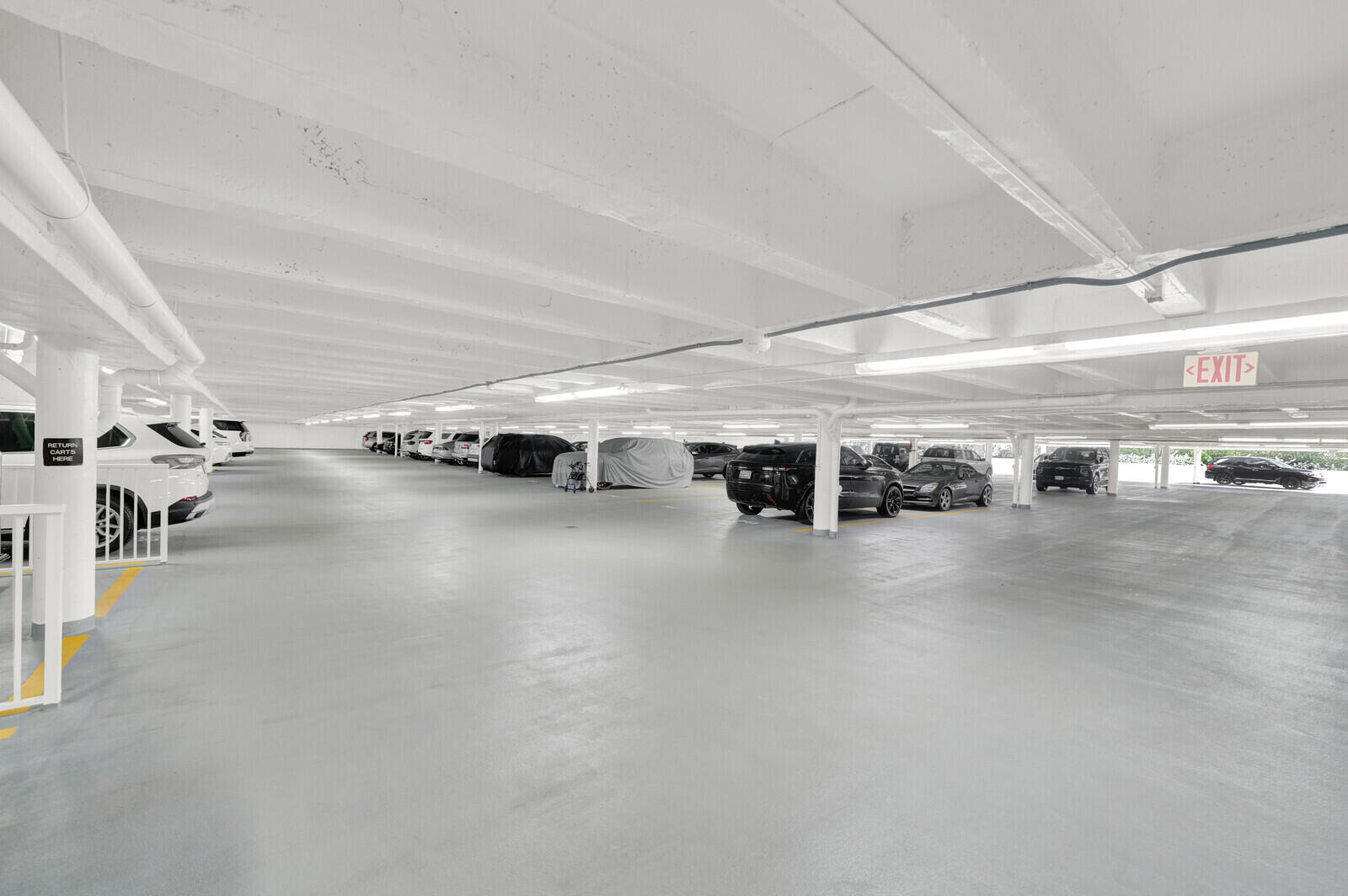 1620 S Ocean Boulevard Ph 16p, Lauderdale-By-The-Sea Unit: Ph 16p