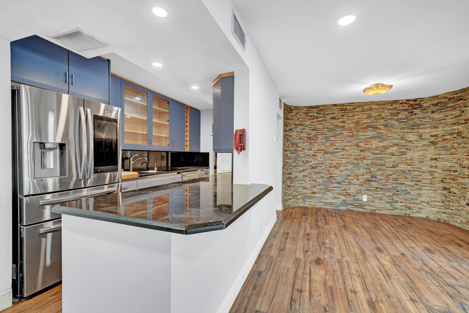 330 SE 20th Avenue 314