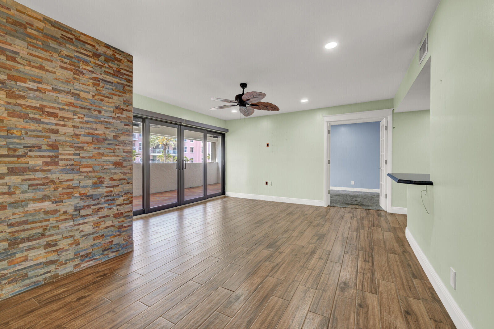 330 SE 20th Avenue 314