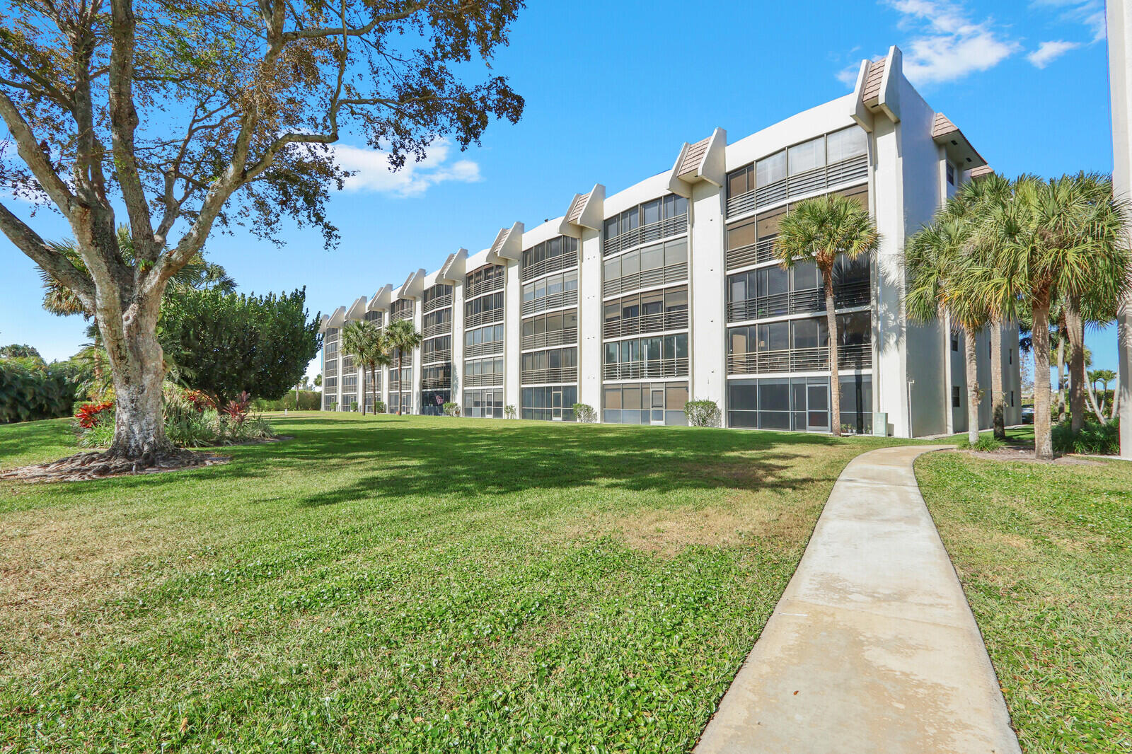 9260 SW 14th Street 2303