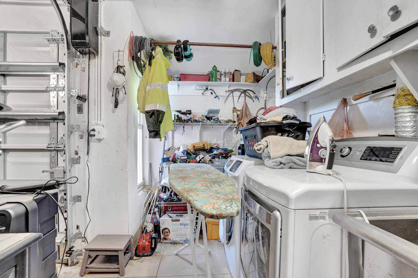 733 SE 10th Avenue