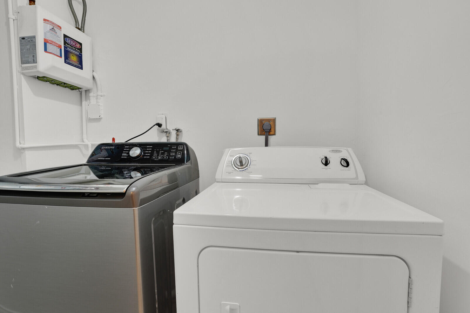 1962 NE 6th Street 4a