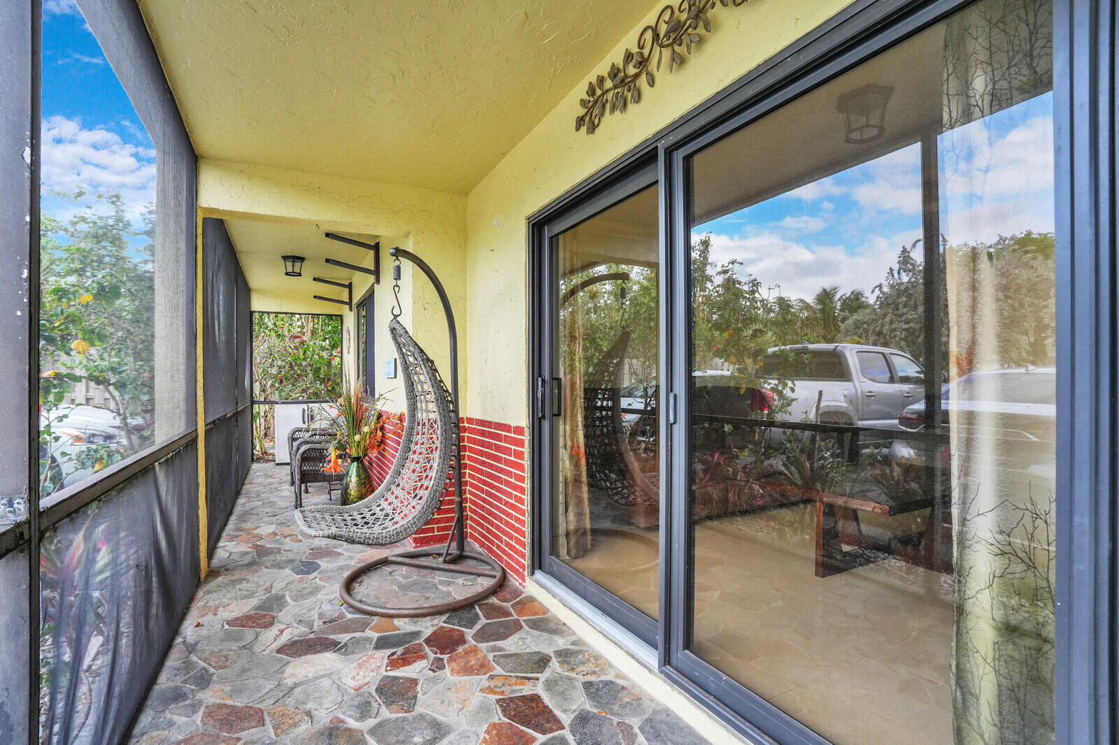 1962 NE 6th Street 4a