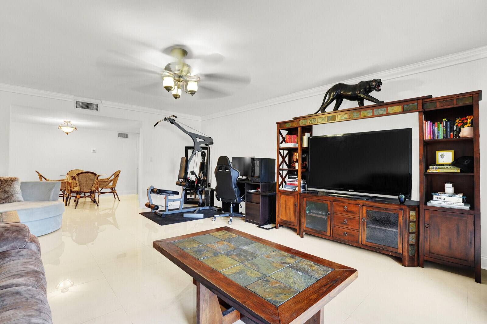 1962 NE 6th Street 4a