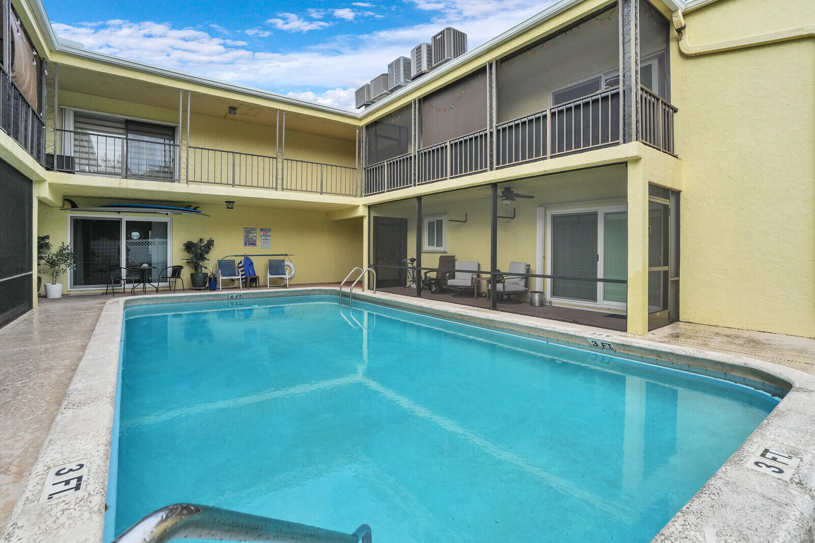 1962 NE 6th Street 4a