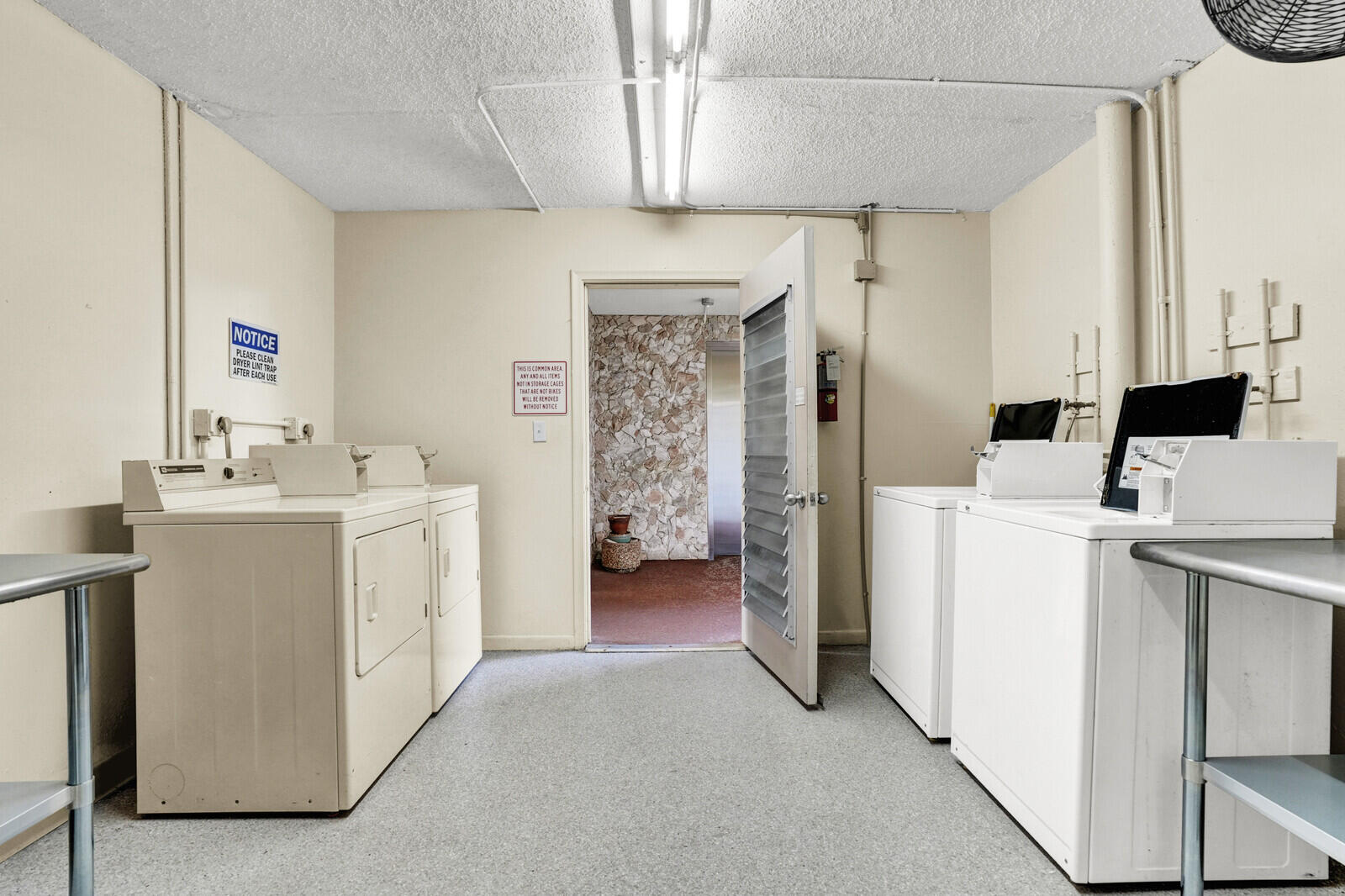 2102 Lucaya Bend F2, Coconut Creek Unit: F2