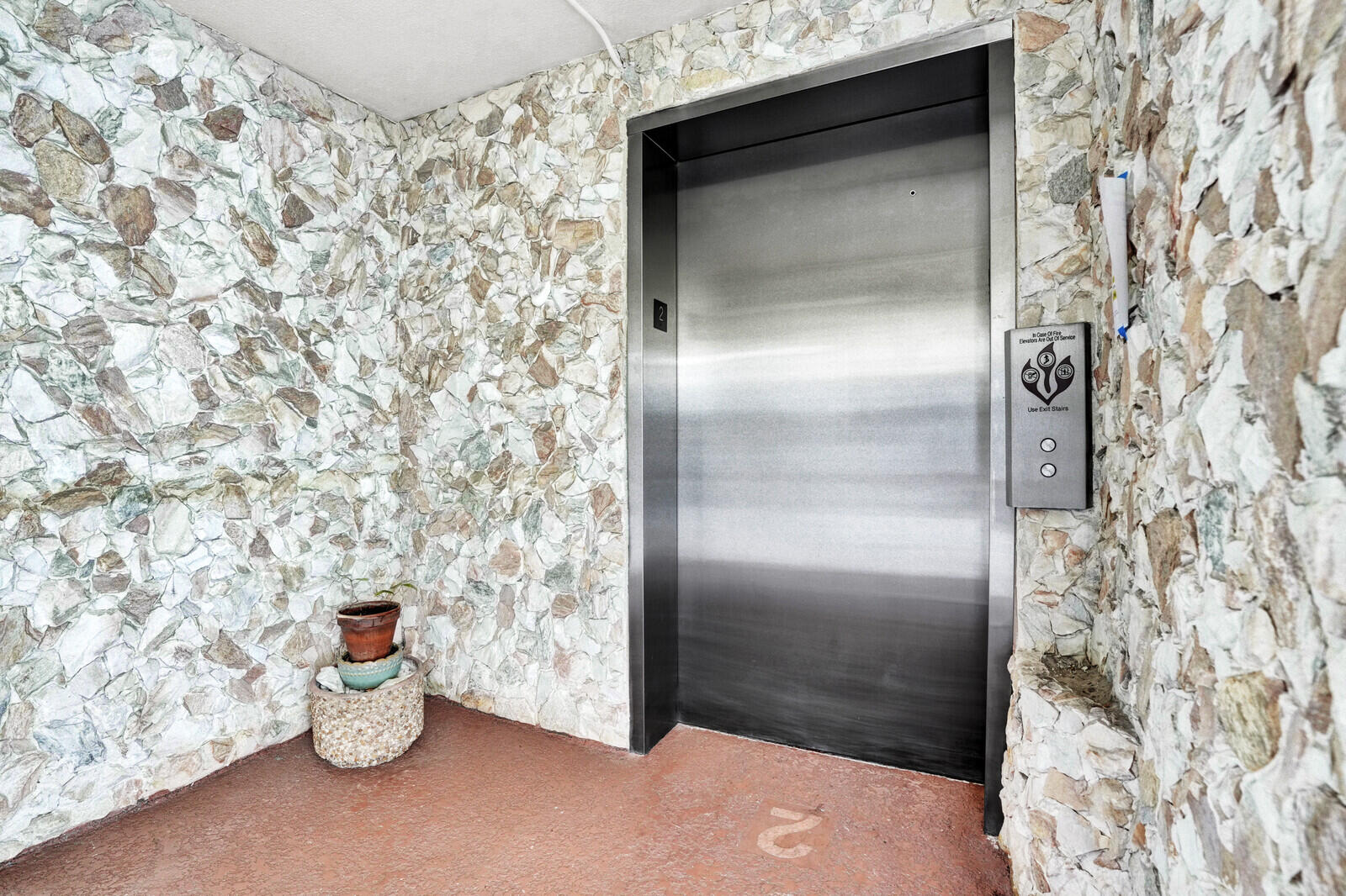 2102 Lucaya Bend F2, Coconut Creek Unit: F2