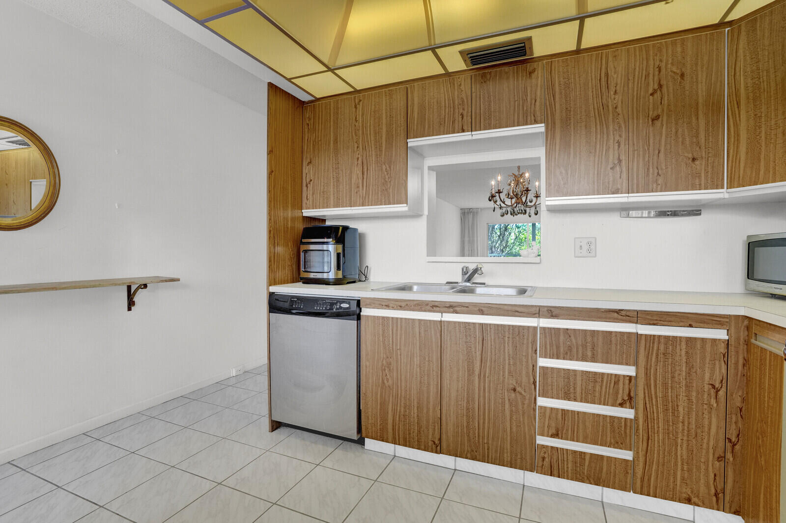2102 Lucaya Bend F2, Coconut Creek Unit: F2
