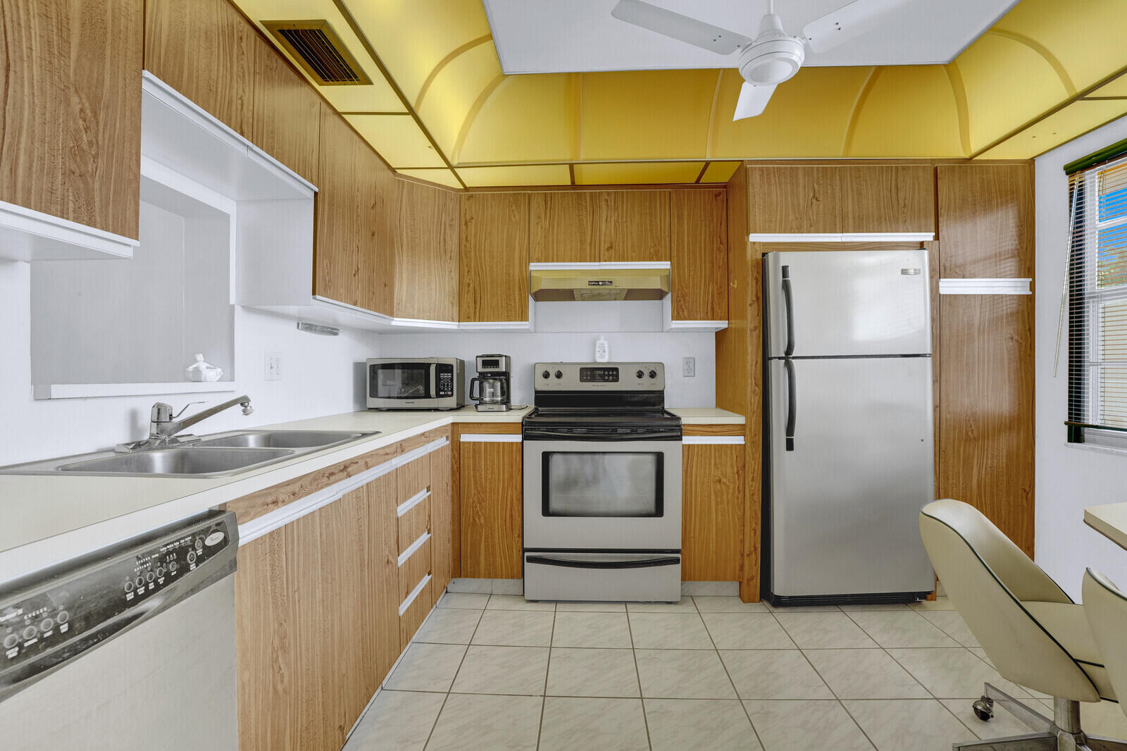 2102 Lucaya Bend F2, Coconut Creek Unit: F2