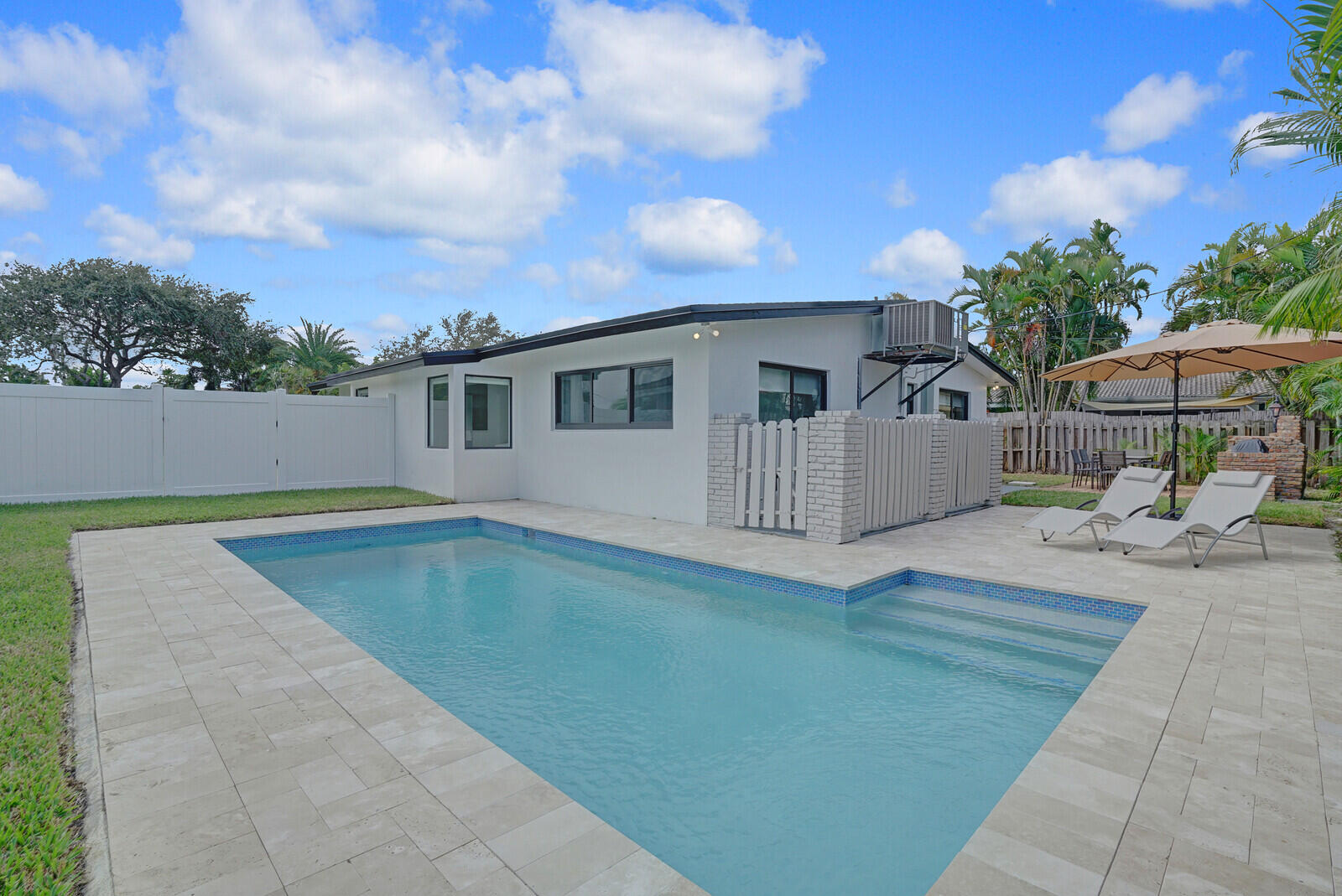 1333 SE 8th Street