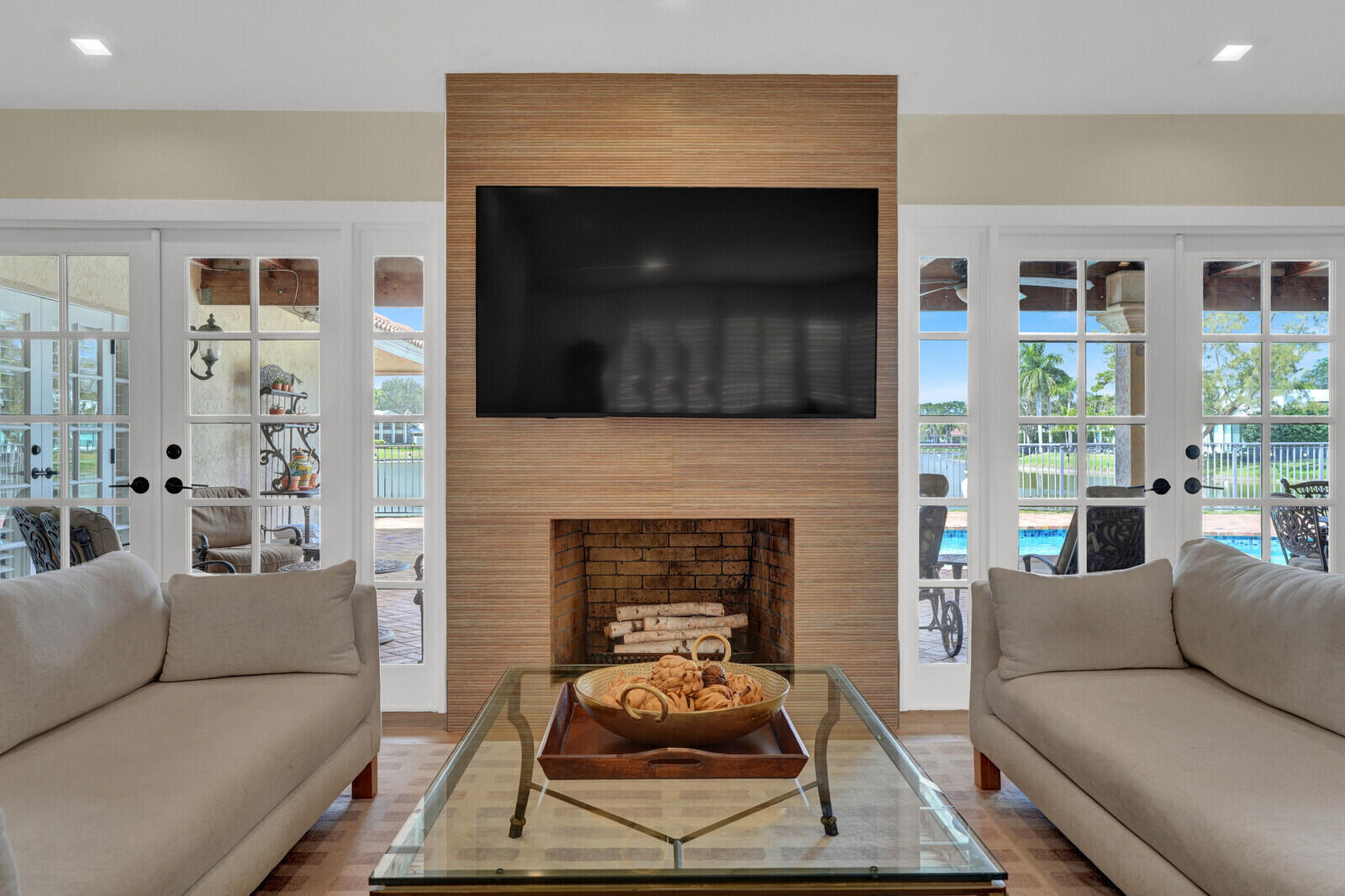 7691 Estrella Circle