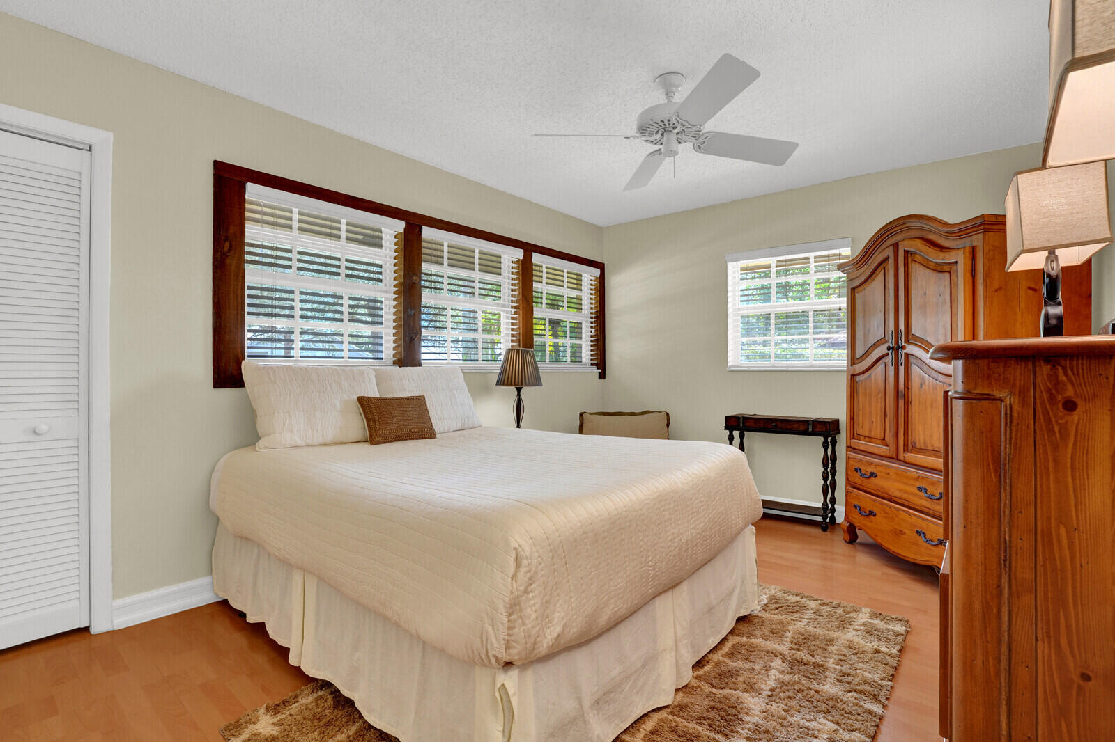 7691 Estrella Circle