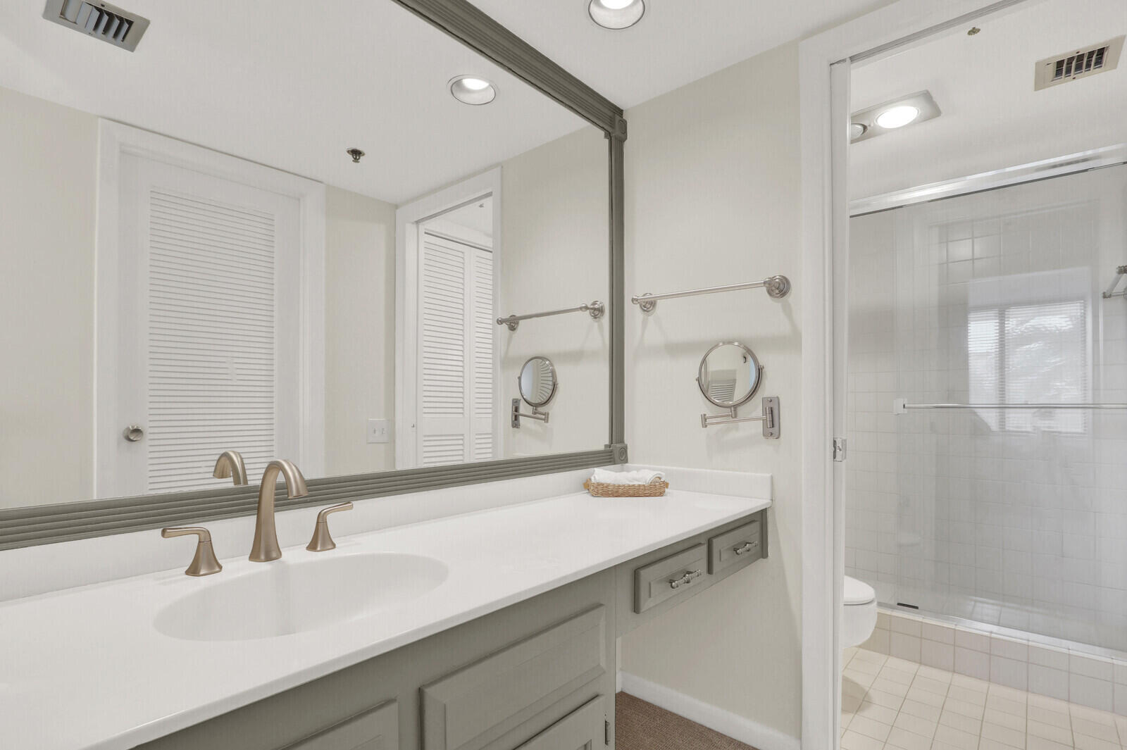 2687 N Ocean Boulevard G-306