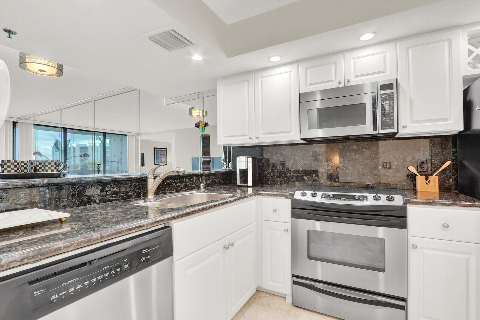 2687 N Ocean Boulevard G-306