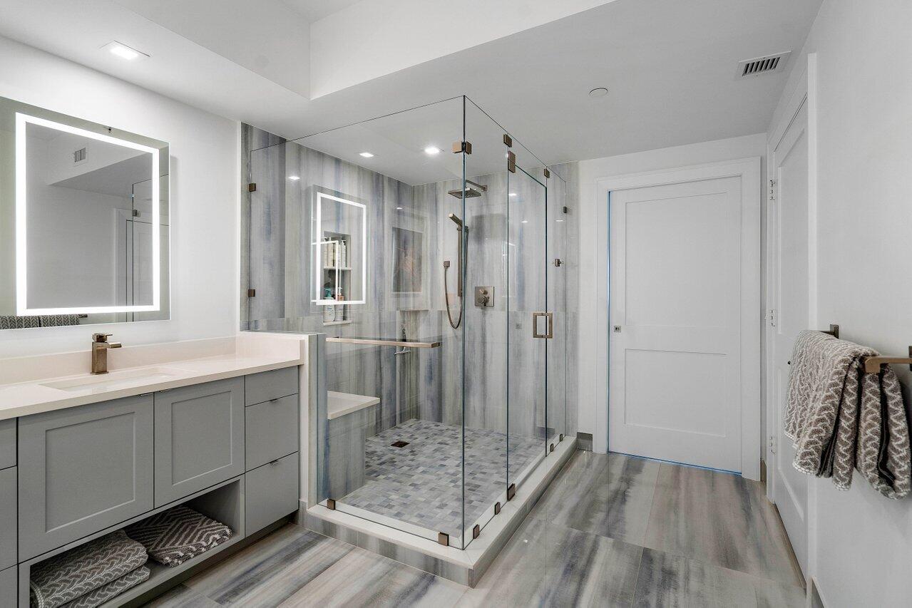 2650 Lake Shore Drive 1401