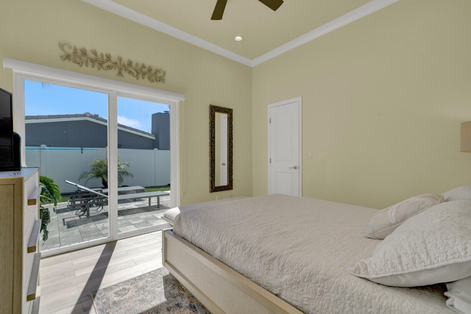 875 SE 13th Avenue