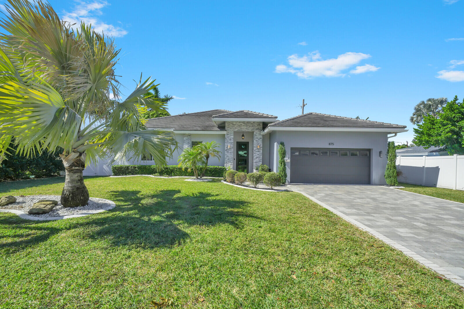 875 SE 13th Avenue