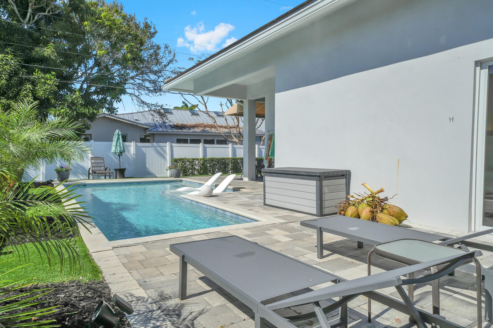 875 SE 13th Avenue