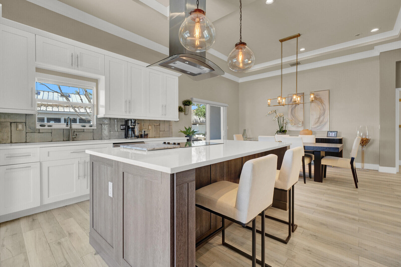 875 SE 13th Avenue
