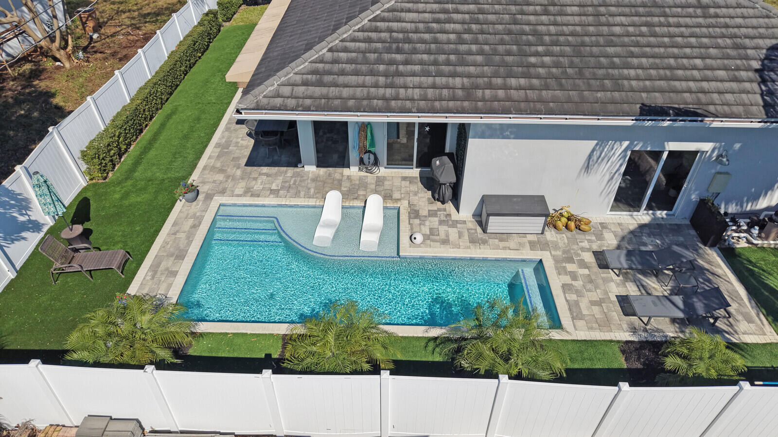 875 SE 13th Avenue