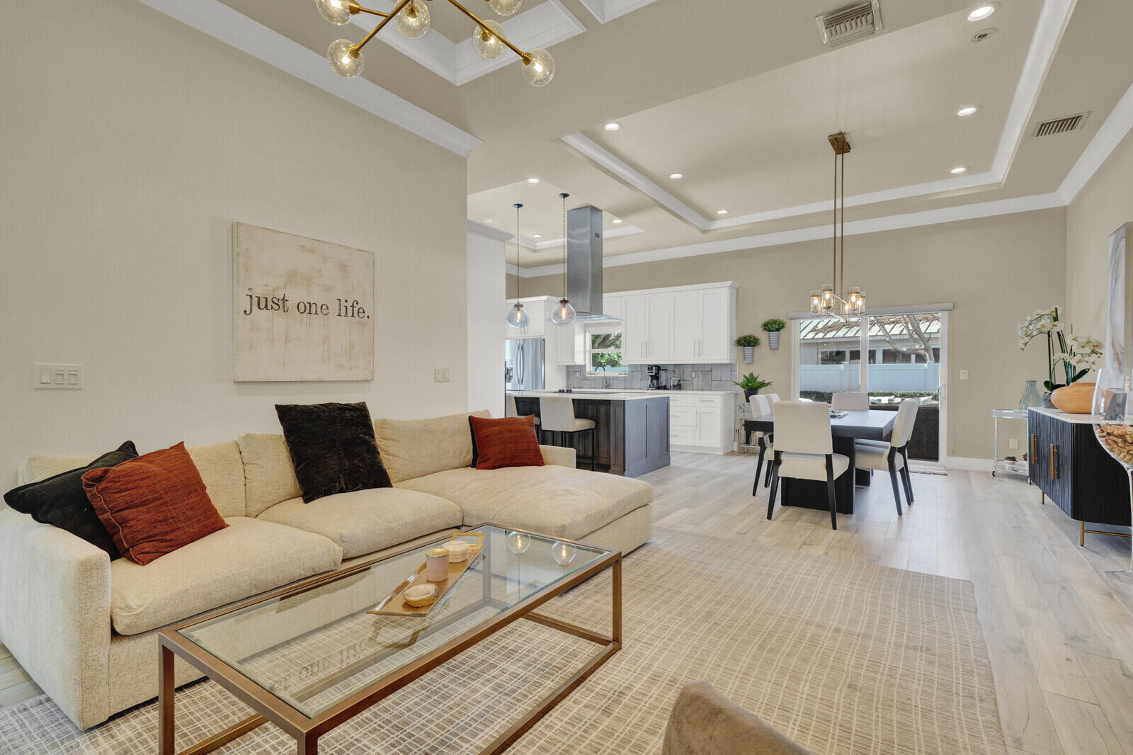 875 SE 13th Avenue