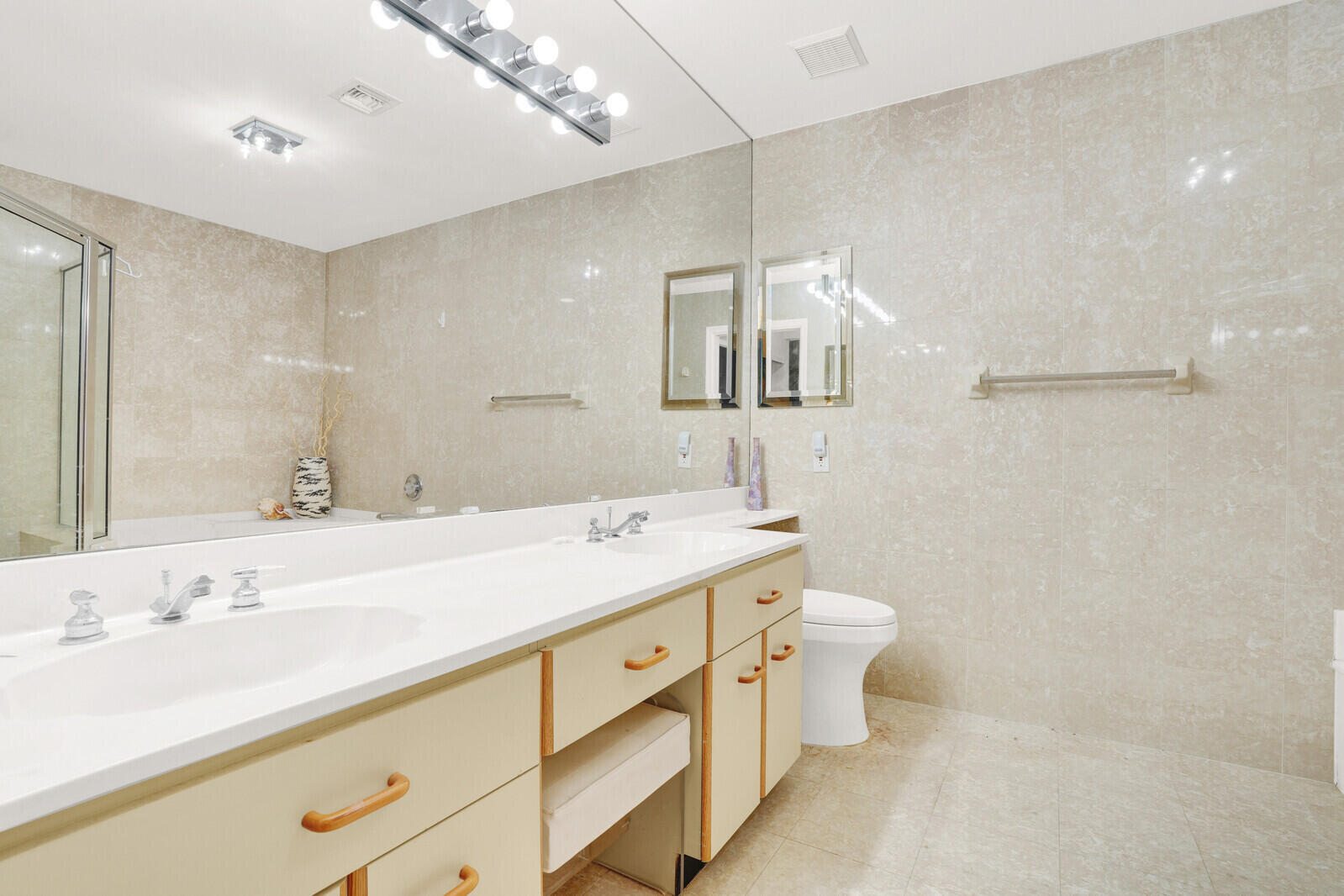 5106 Lake Catalina Drive A