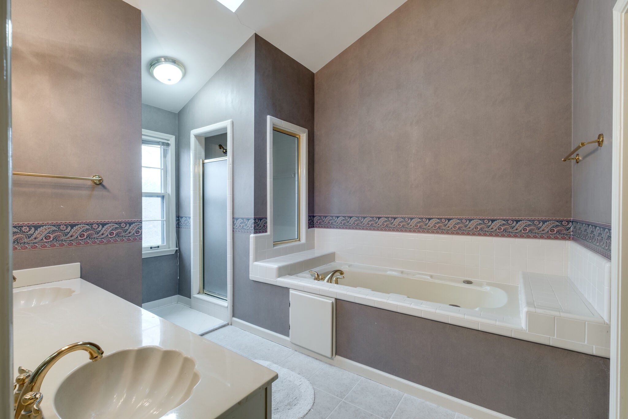 242 Hearthstone Manor Ln