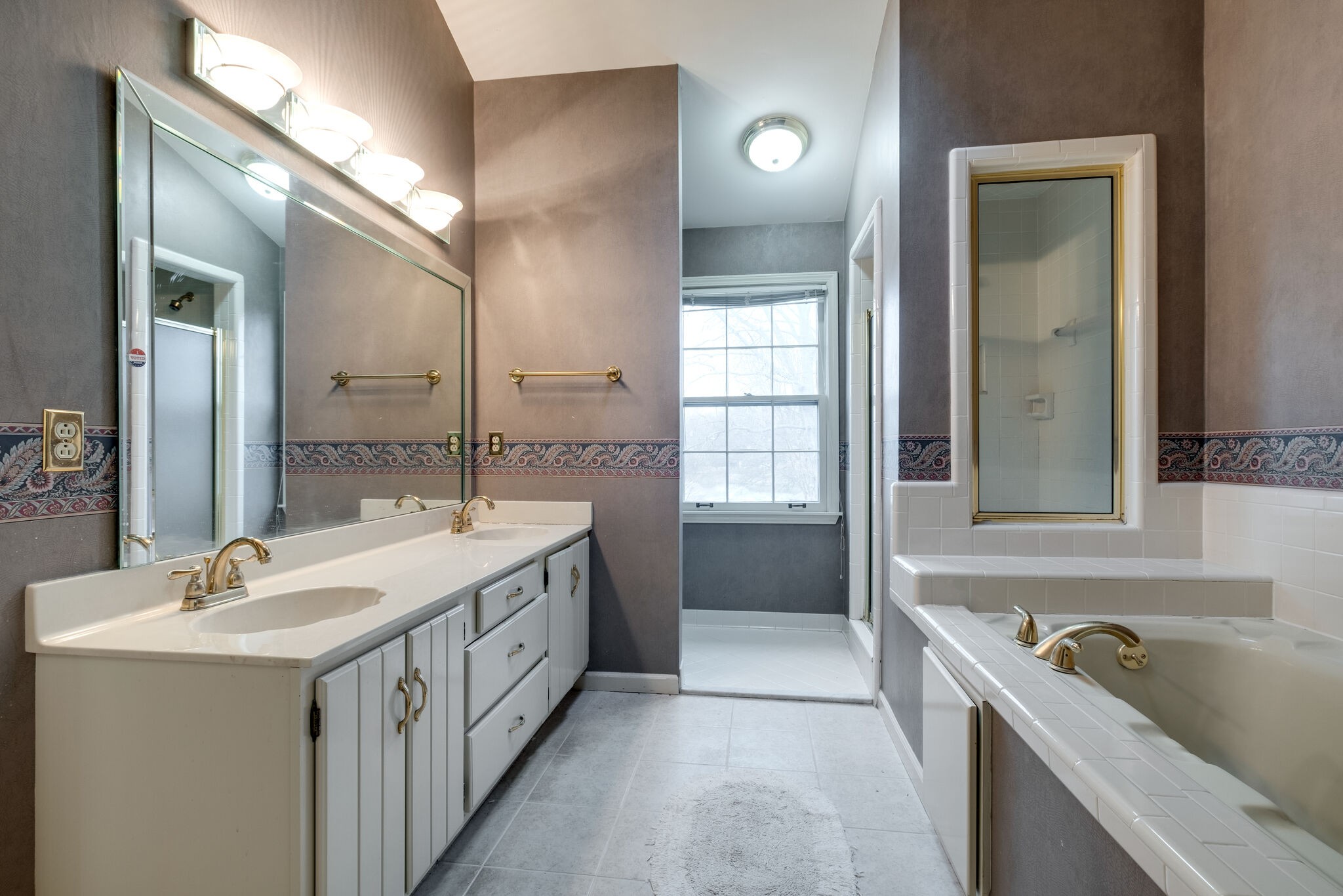 242 Hearthstone Manor Ln