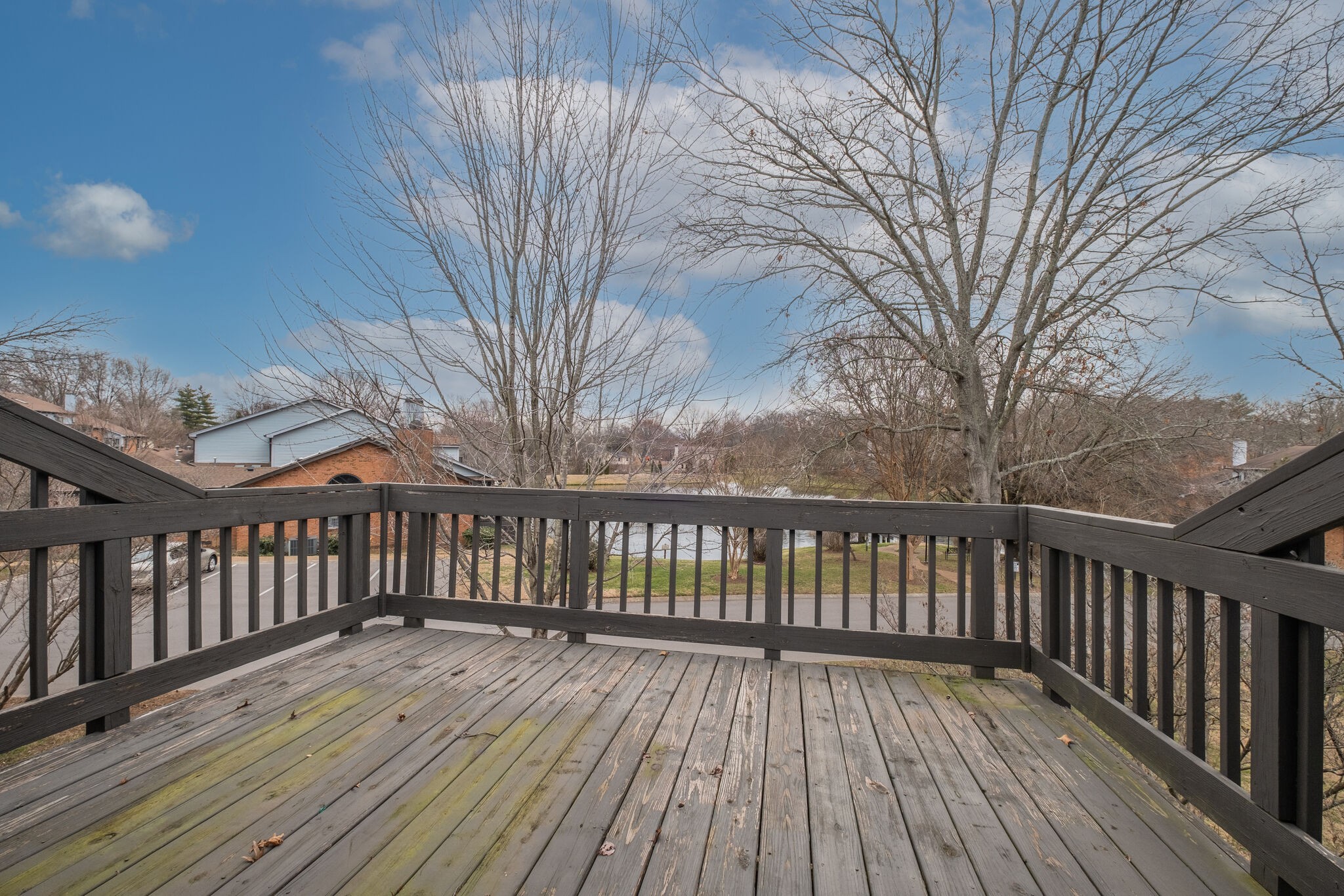 242 Hearthstone Manor Ln