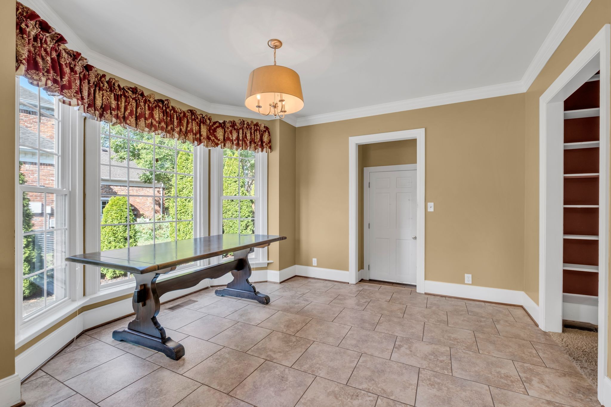 168 Cottonwood Dr